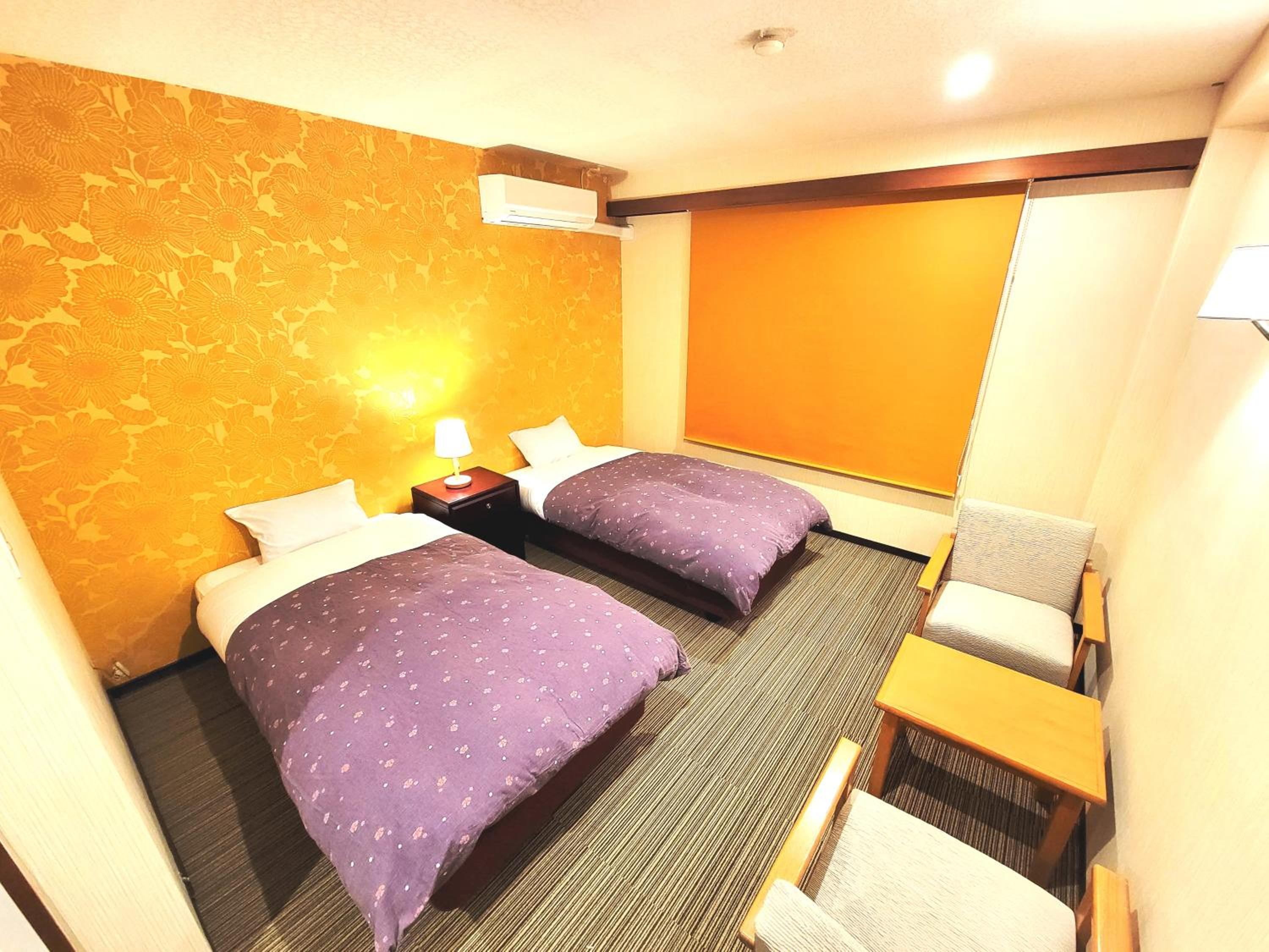Twin Room with Mountain View - Photo 1
