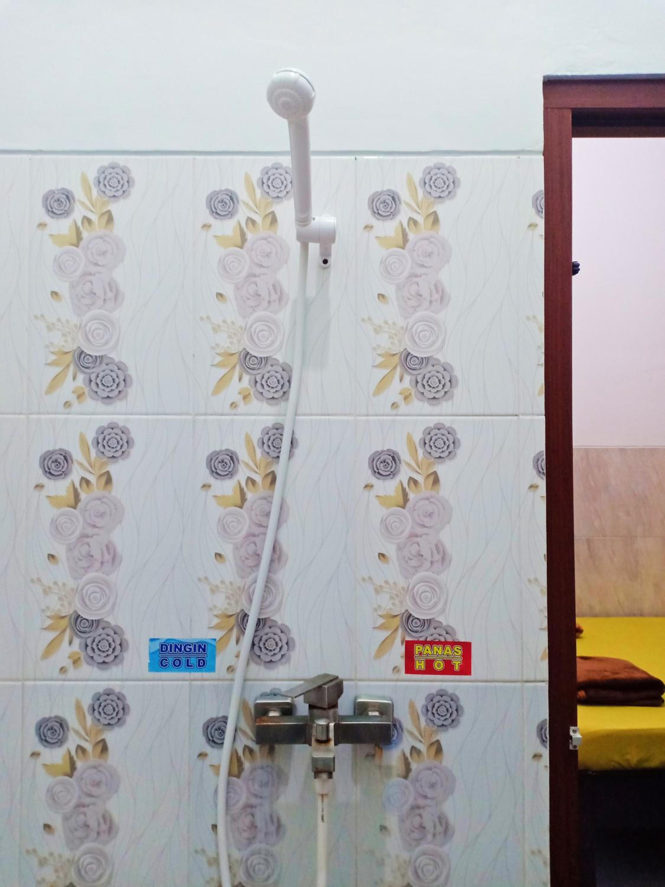 Double Room - Photo 6