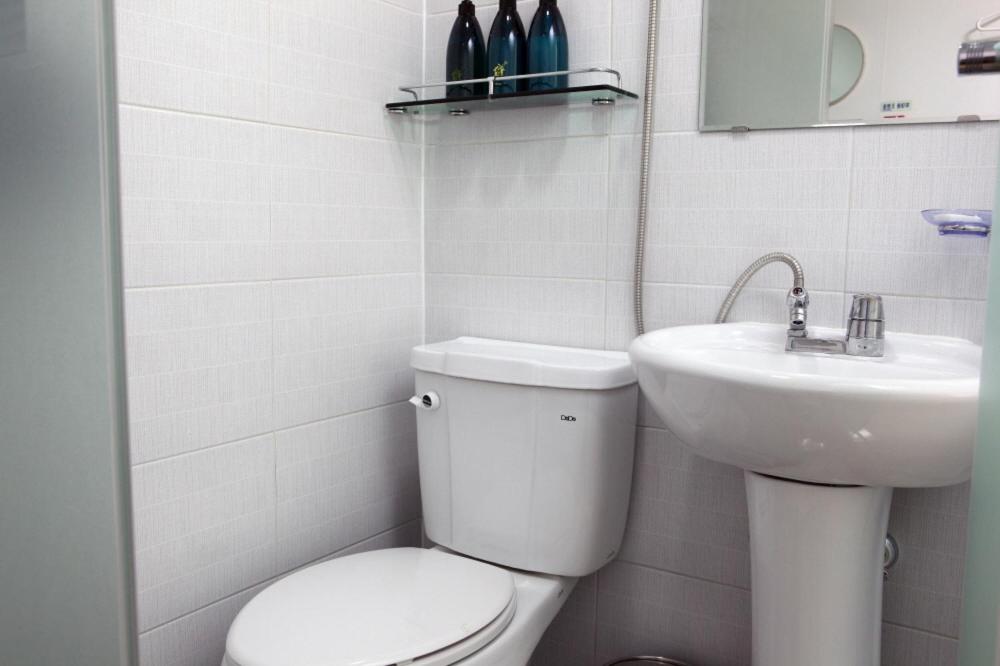 Double Room - Photo 8