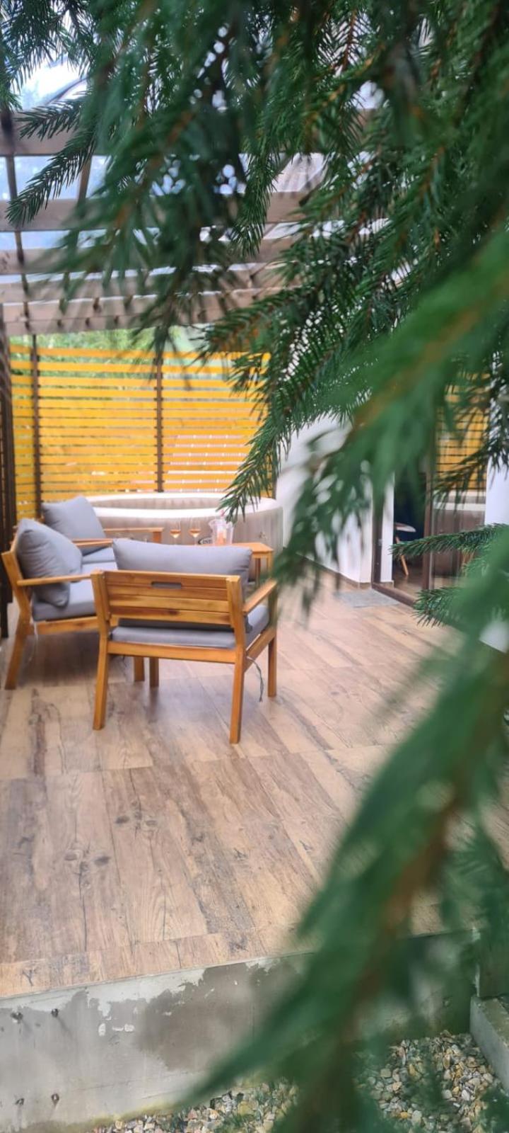 Villa - Photo 3