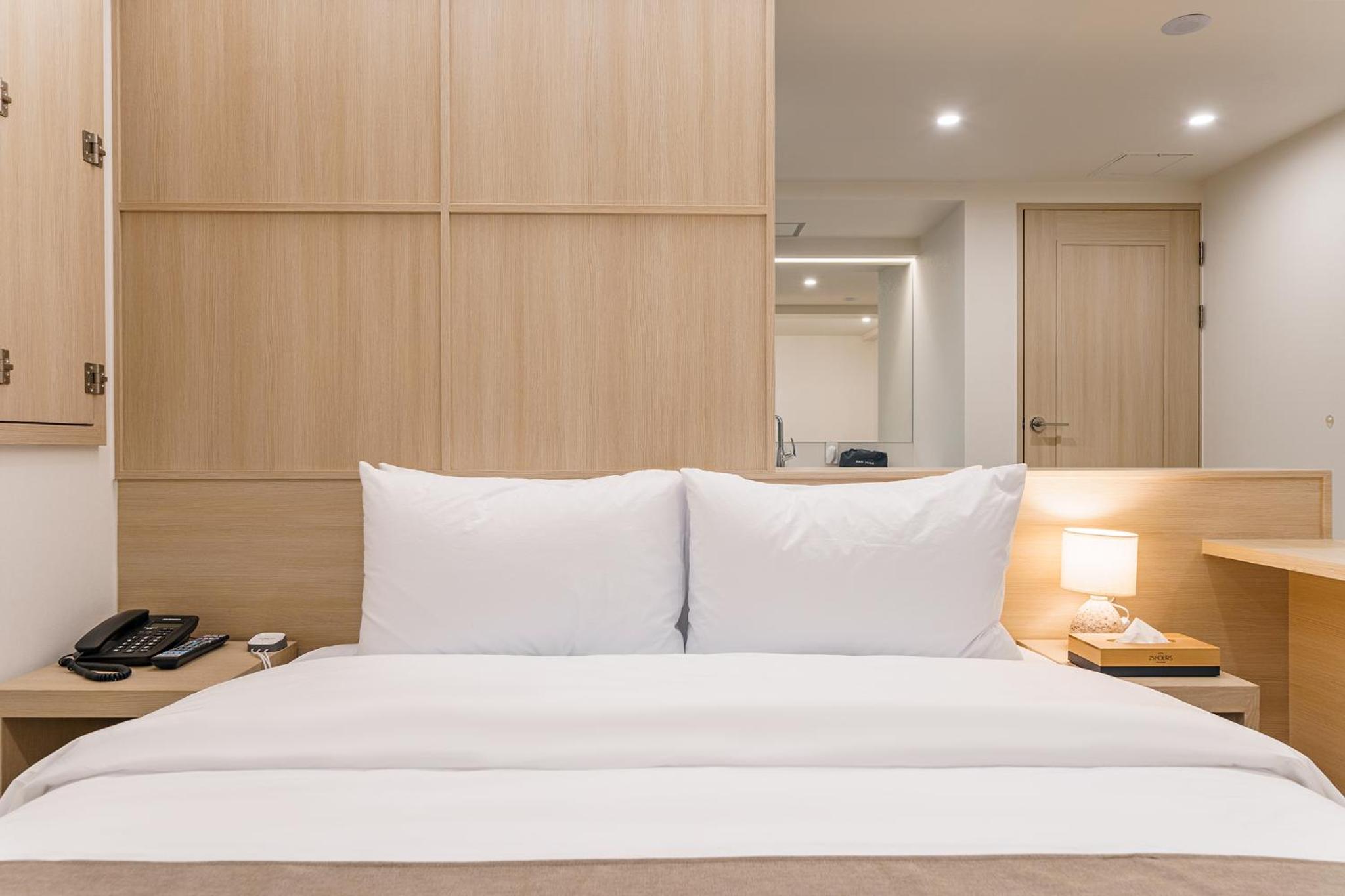 Deluxe Double Room - Photo 2