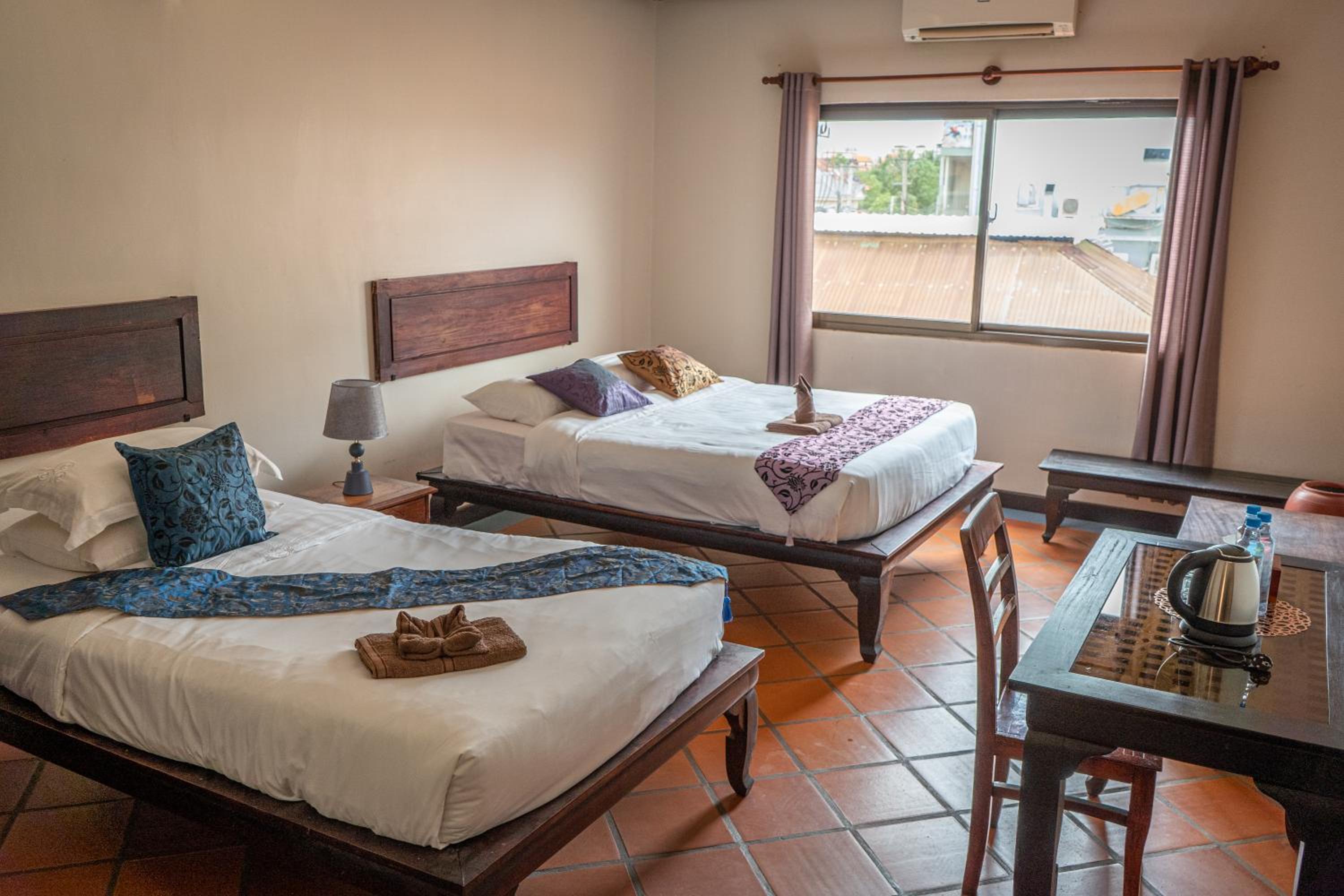 Standard Twin Room - Photo 2