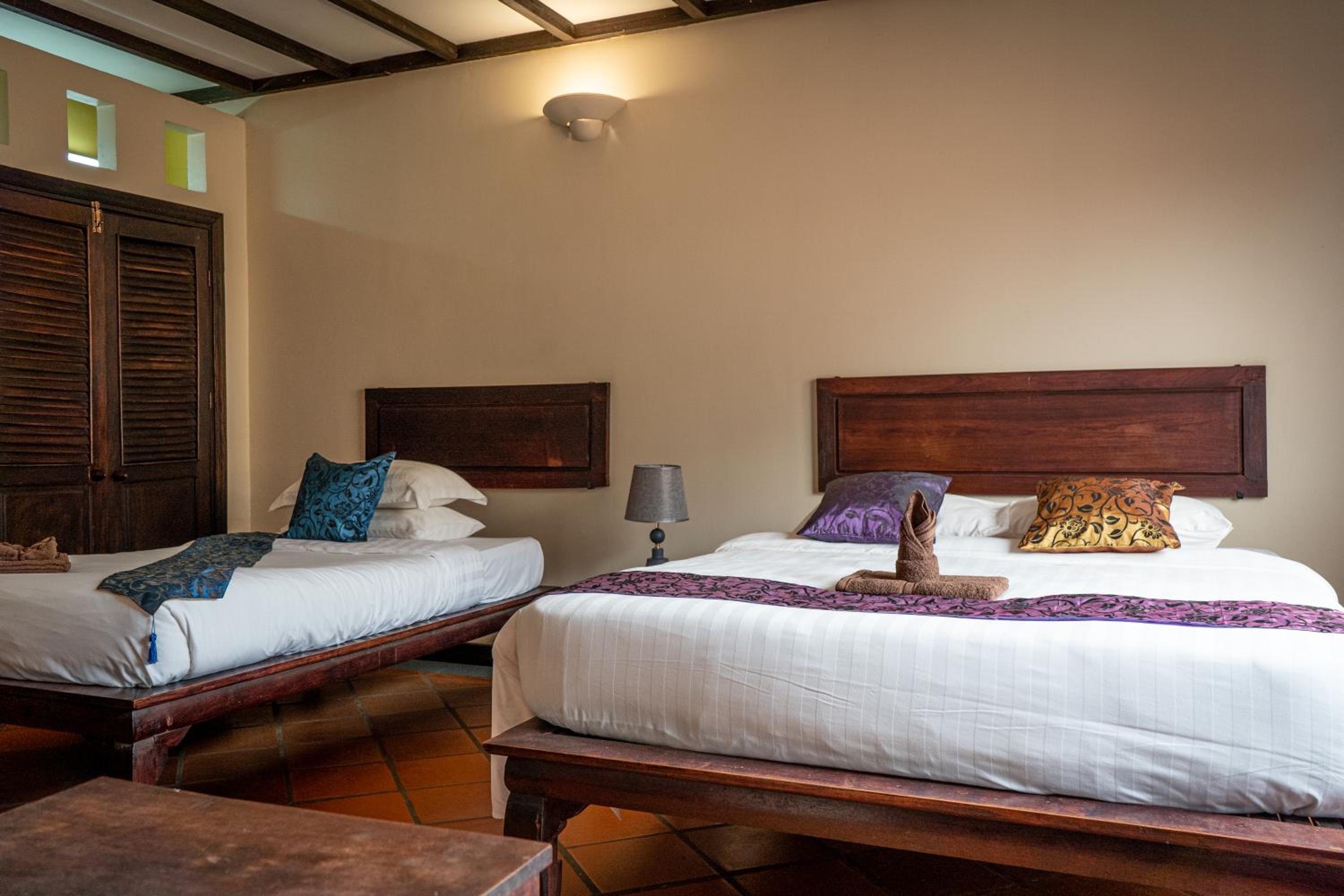 Standard Twin Room - Photo 3