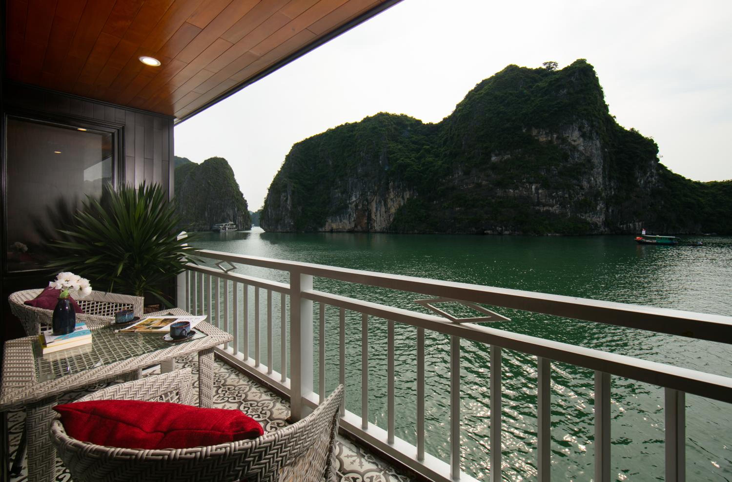 Double or Twin Room with Sea View photo 2