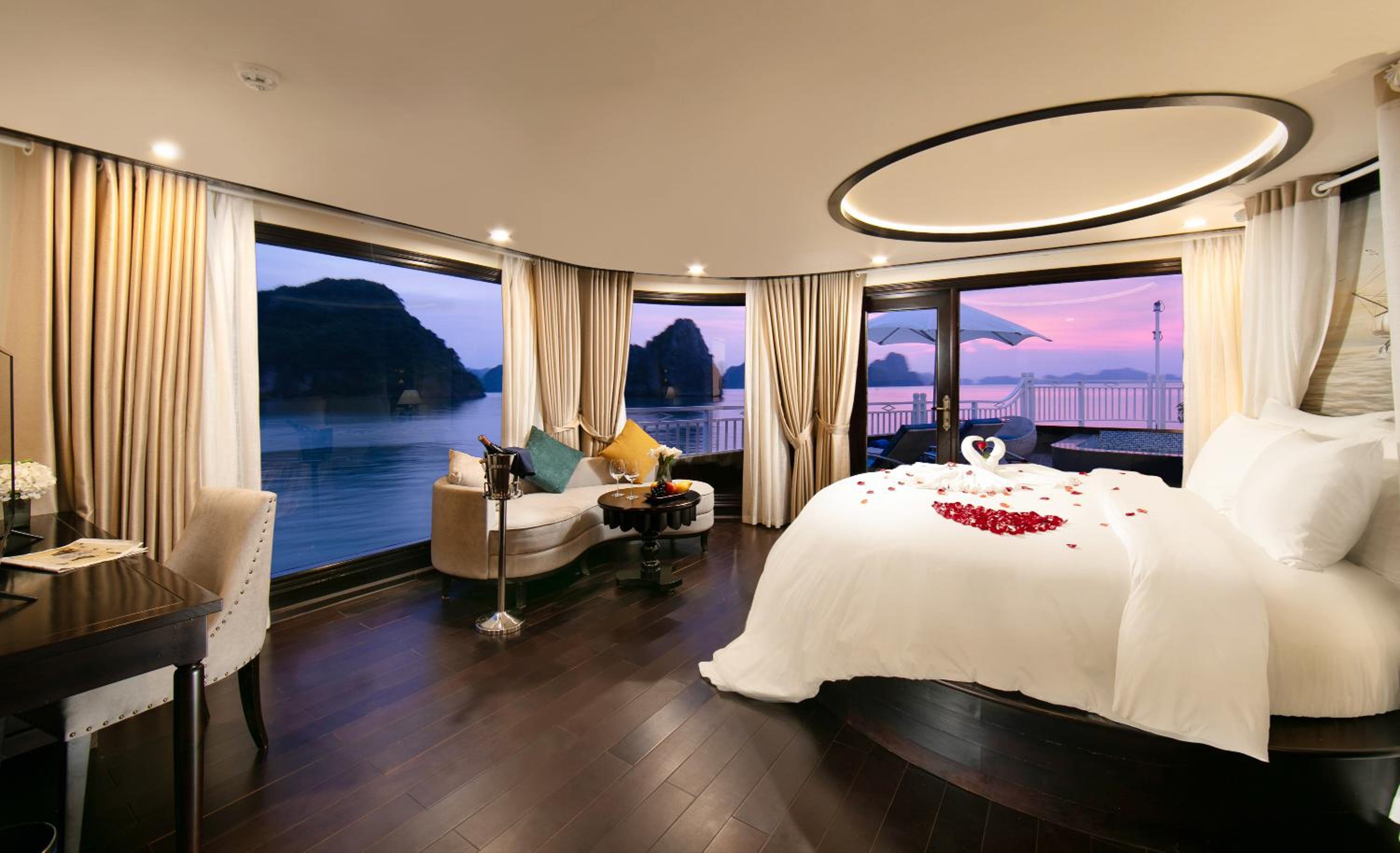 Presidential Suite photo 2