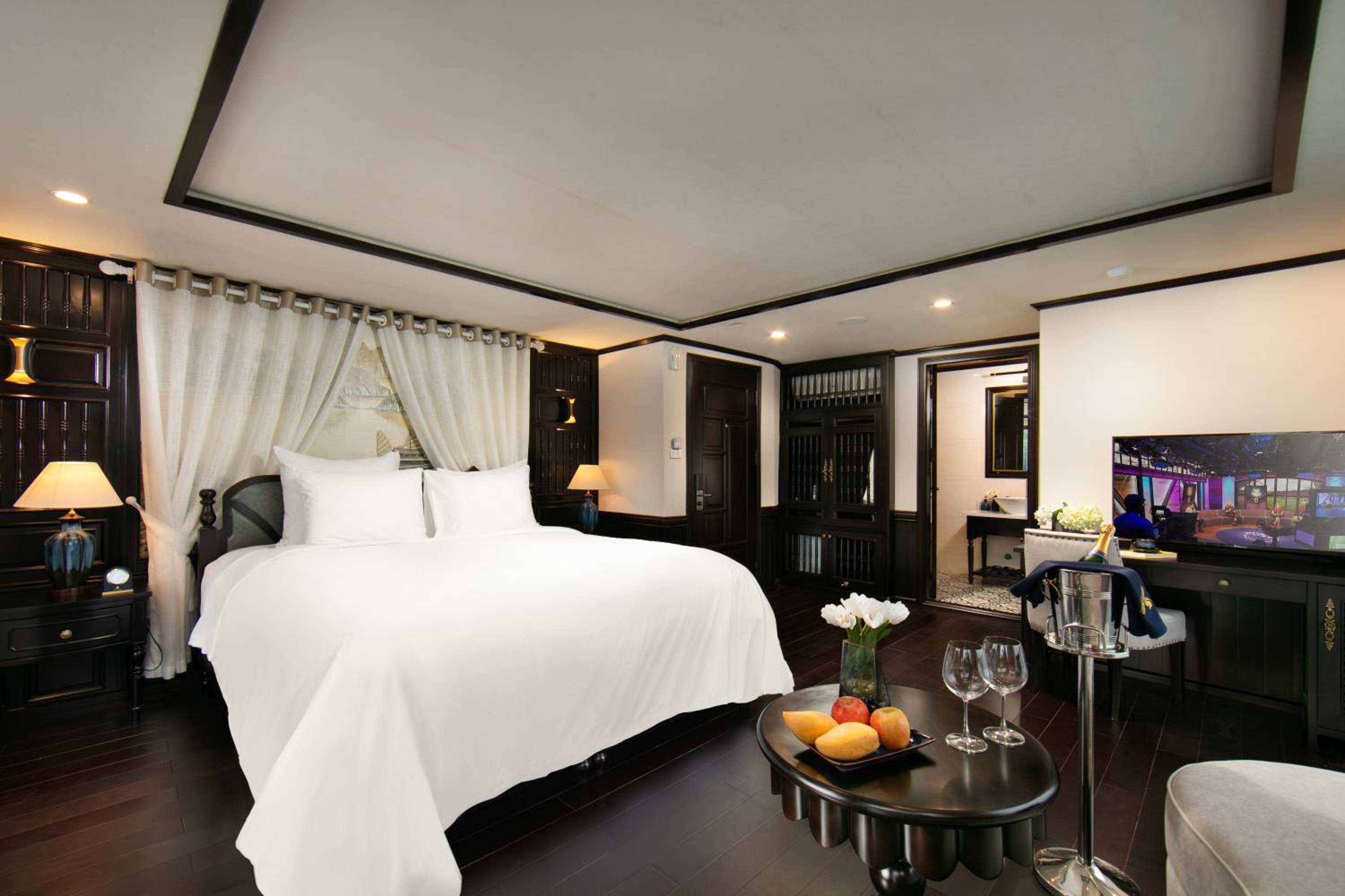 Executive Suite photo 2