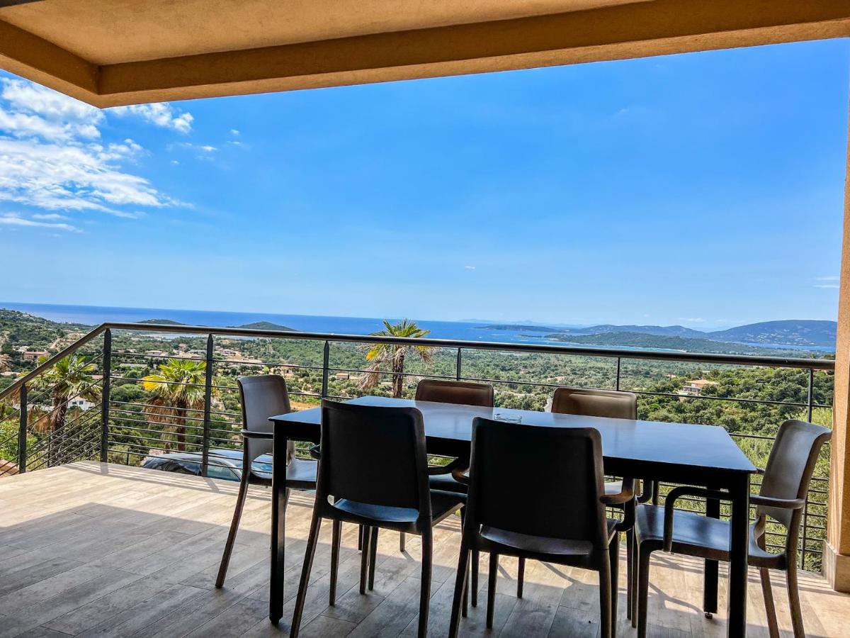Three-Bedroom Villa Premium with Sea View photo 1