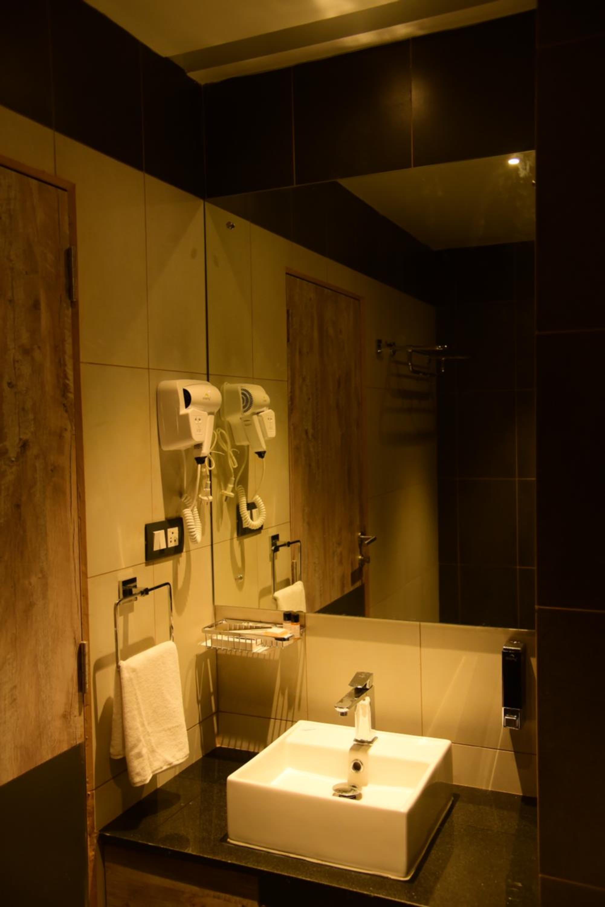 Deluxe Queen Room photo 2