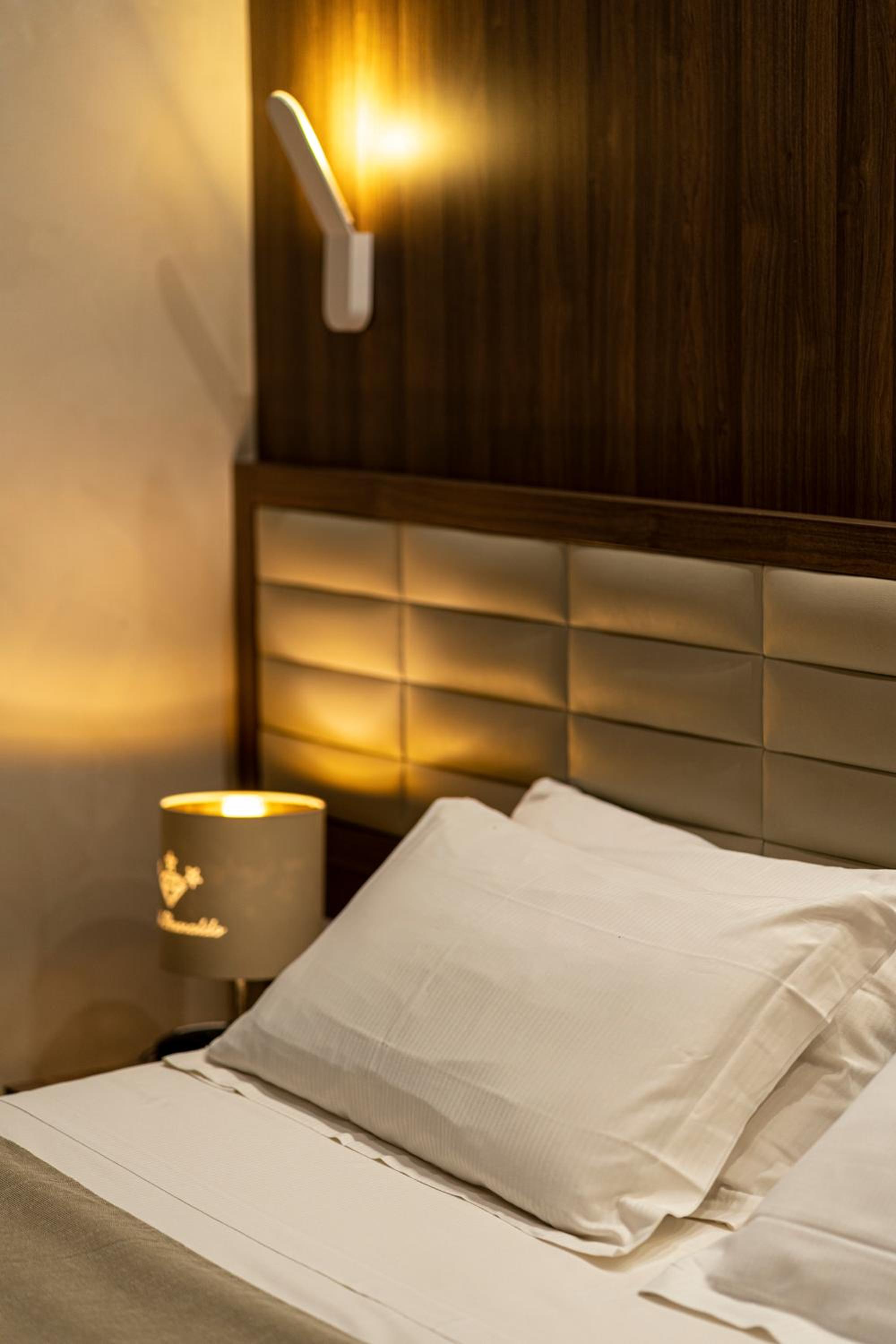 Superior Double Room - Photo 11