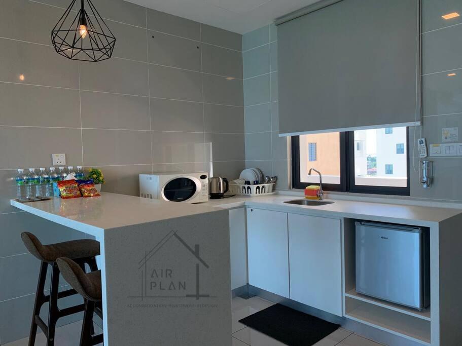 One-Bedroom Apartment - Photo 7