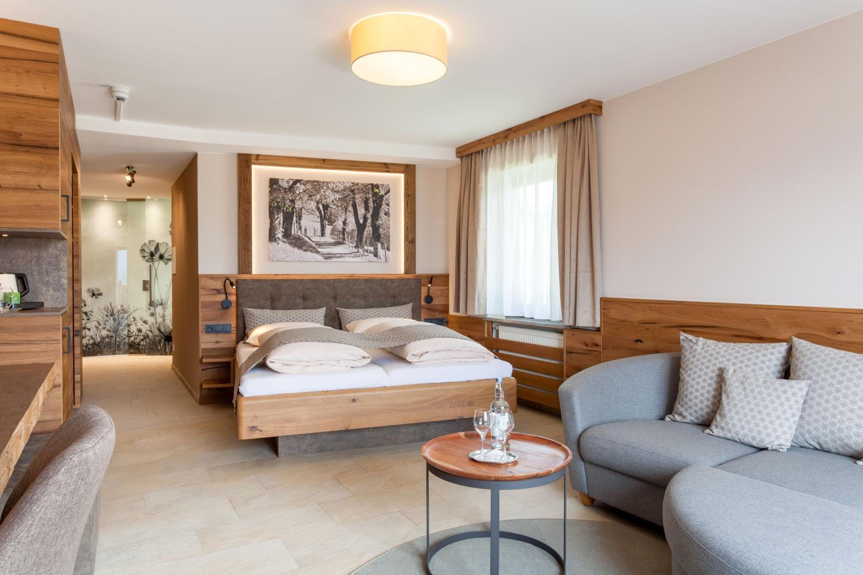 Two-Bedroom Suite with Balcony or Terrace - Photo 1