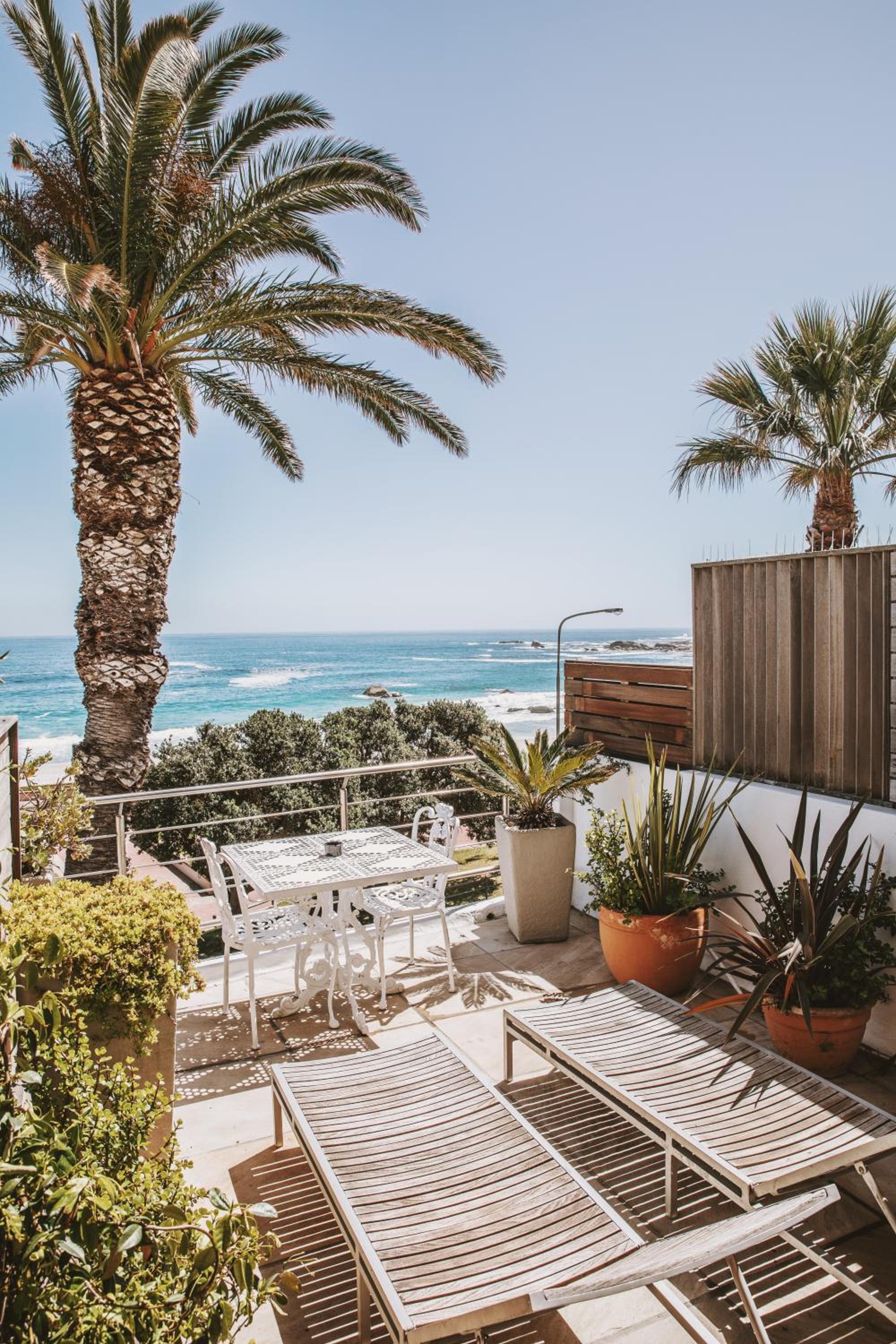 Classic Double Room with Sea View - Photo 8