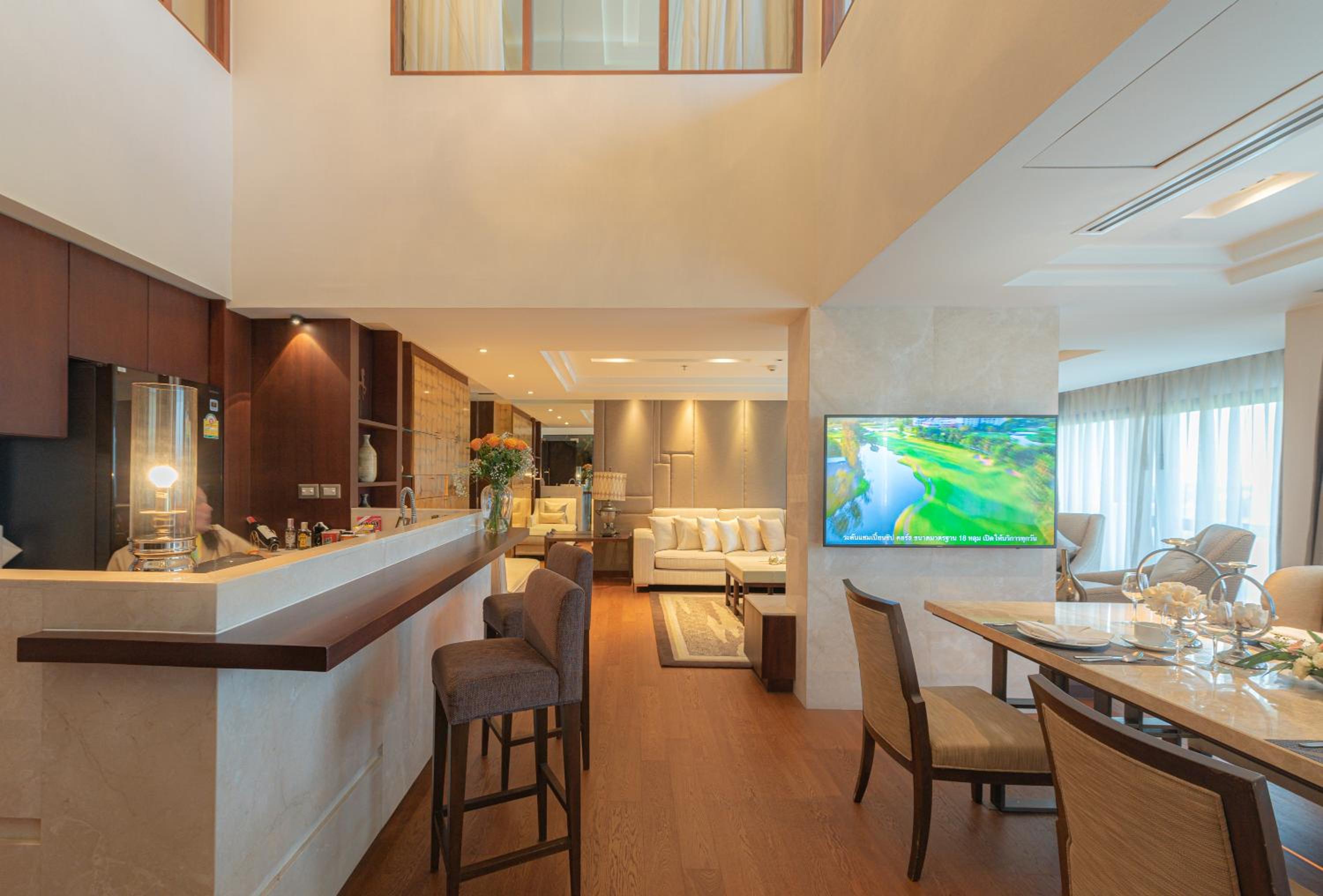 Grand Duplex Presidential Suite