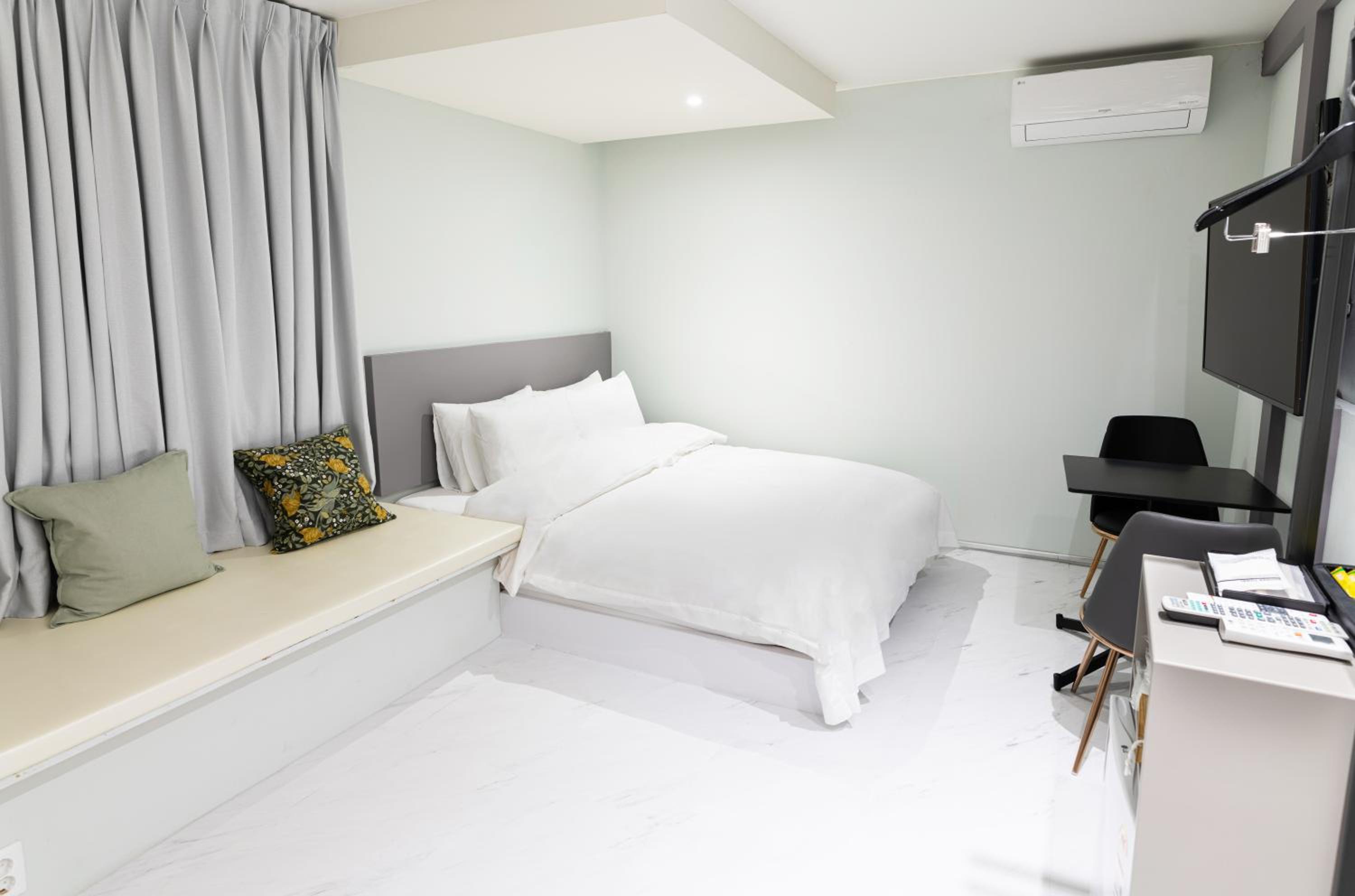 Premier Double Room - Photo 1