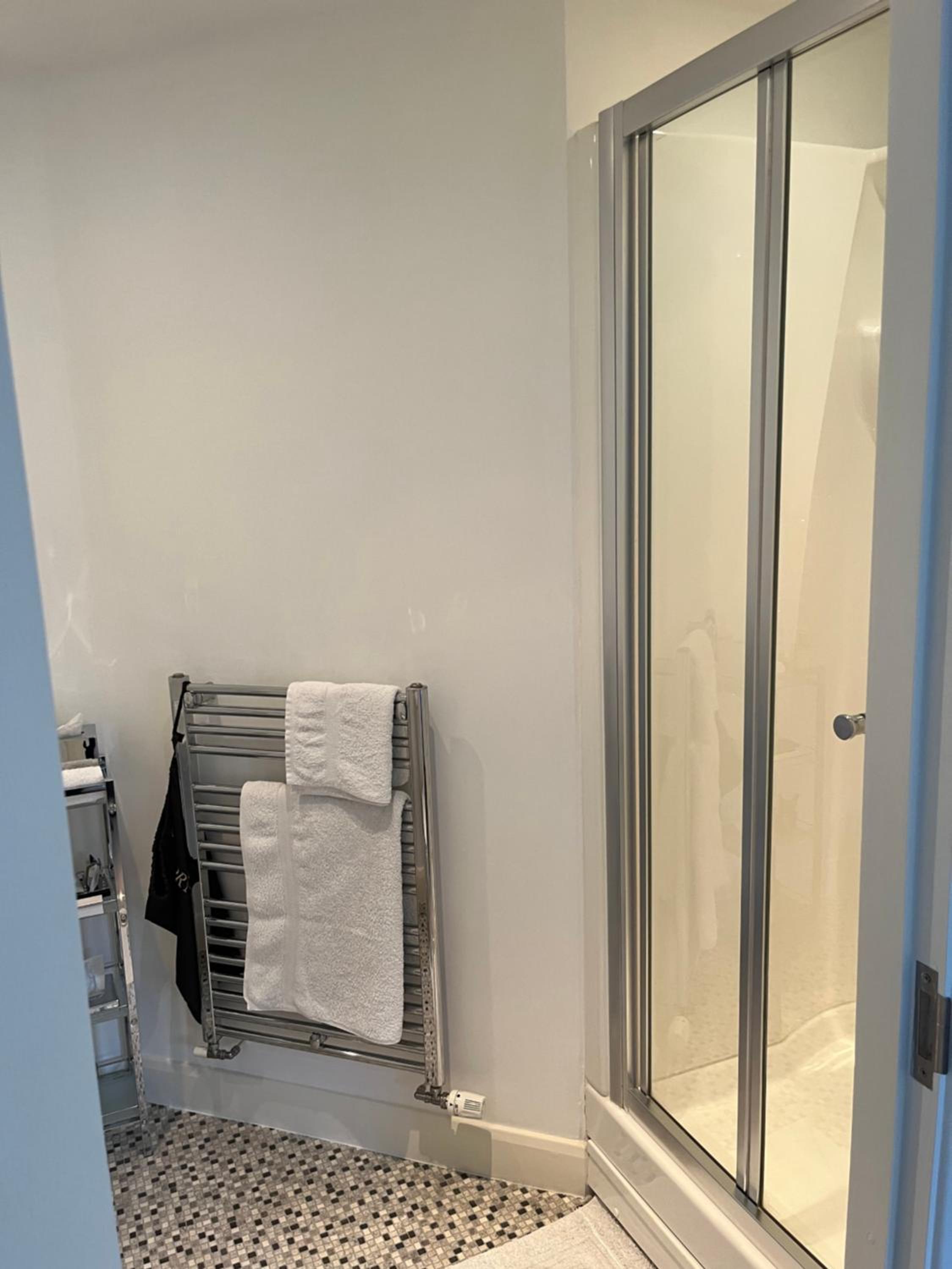 Double Room with Private Bathroom photo 2