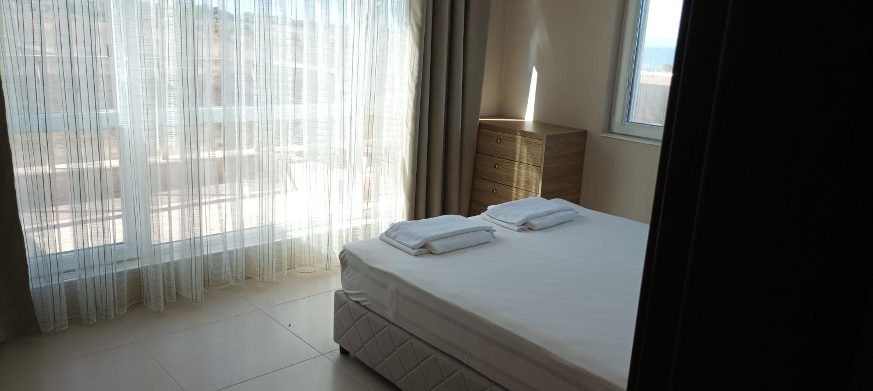 One-Bedroom Apartment with Garden View photo 3