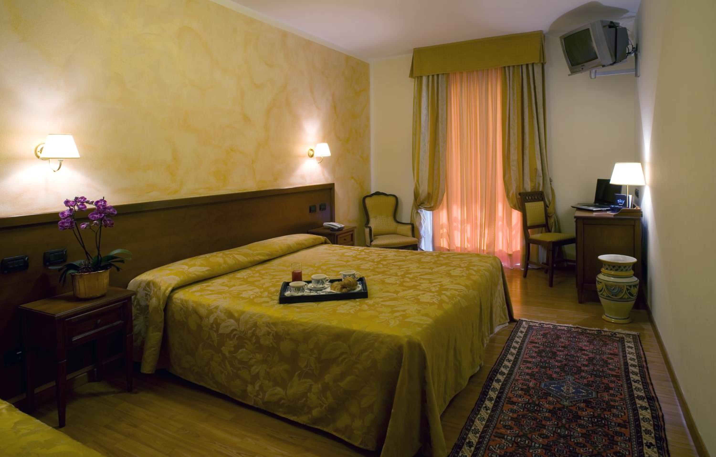 Double Room - Photo 1