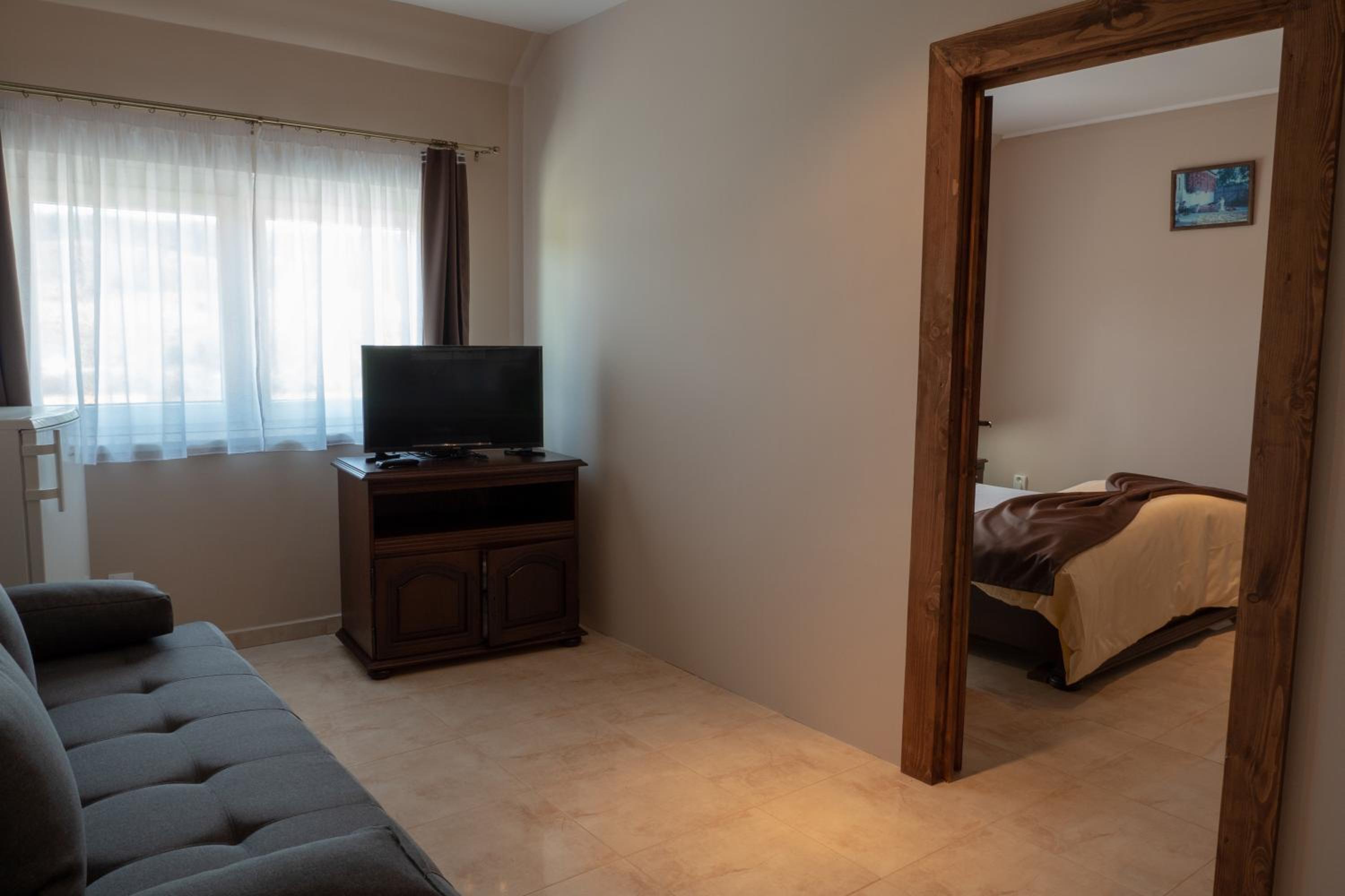 Family Suite - Photo 1