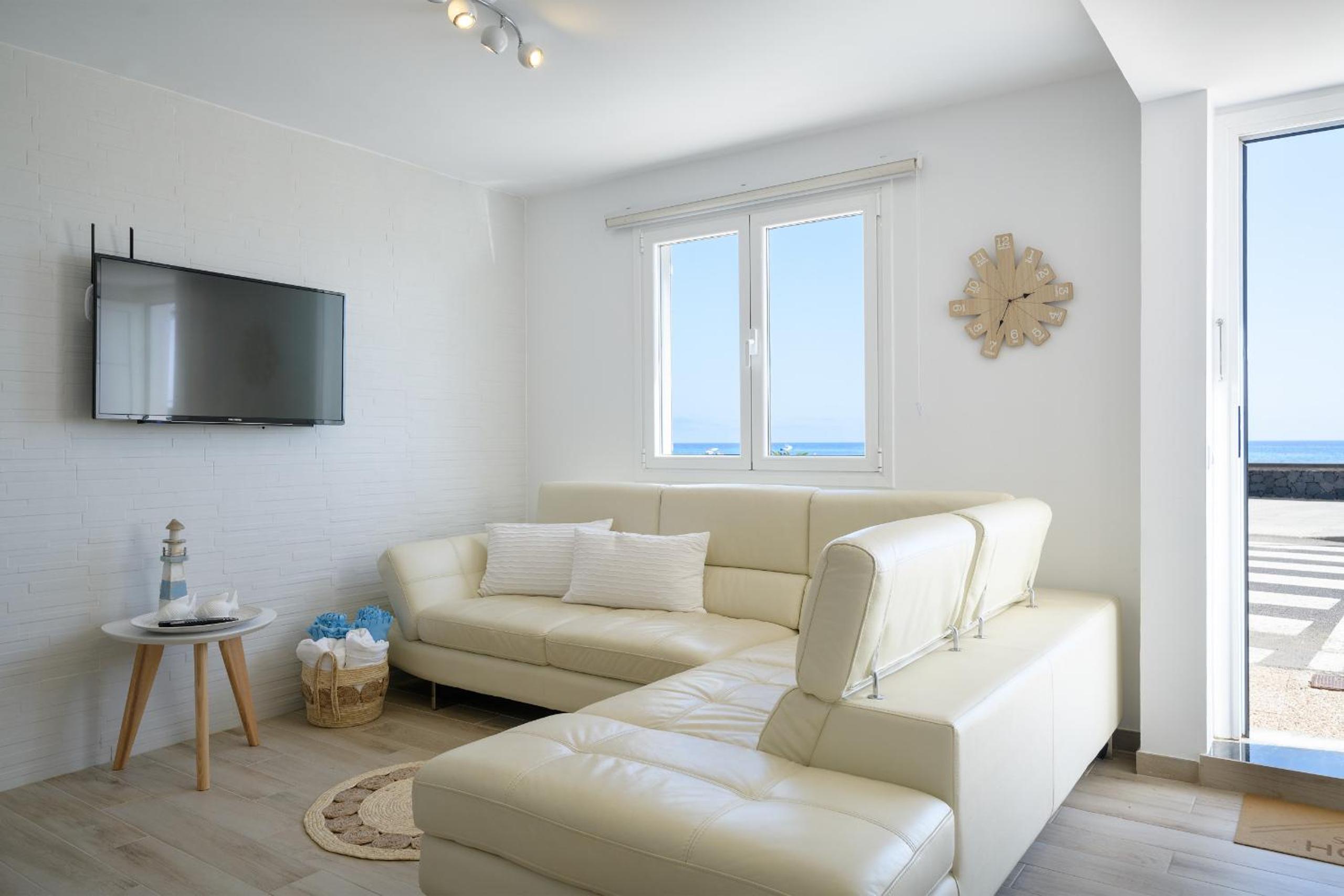Apartment with Sea View photo 2