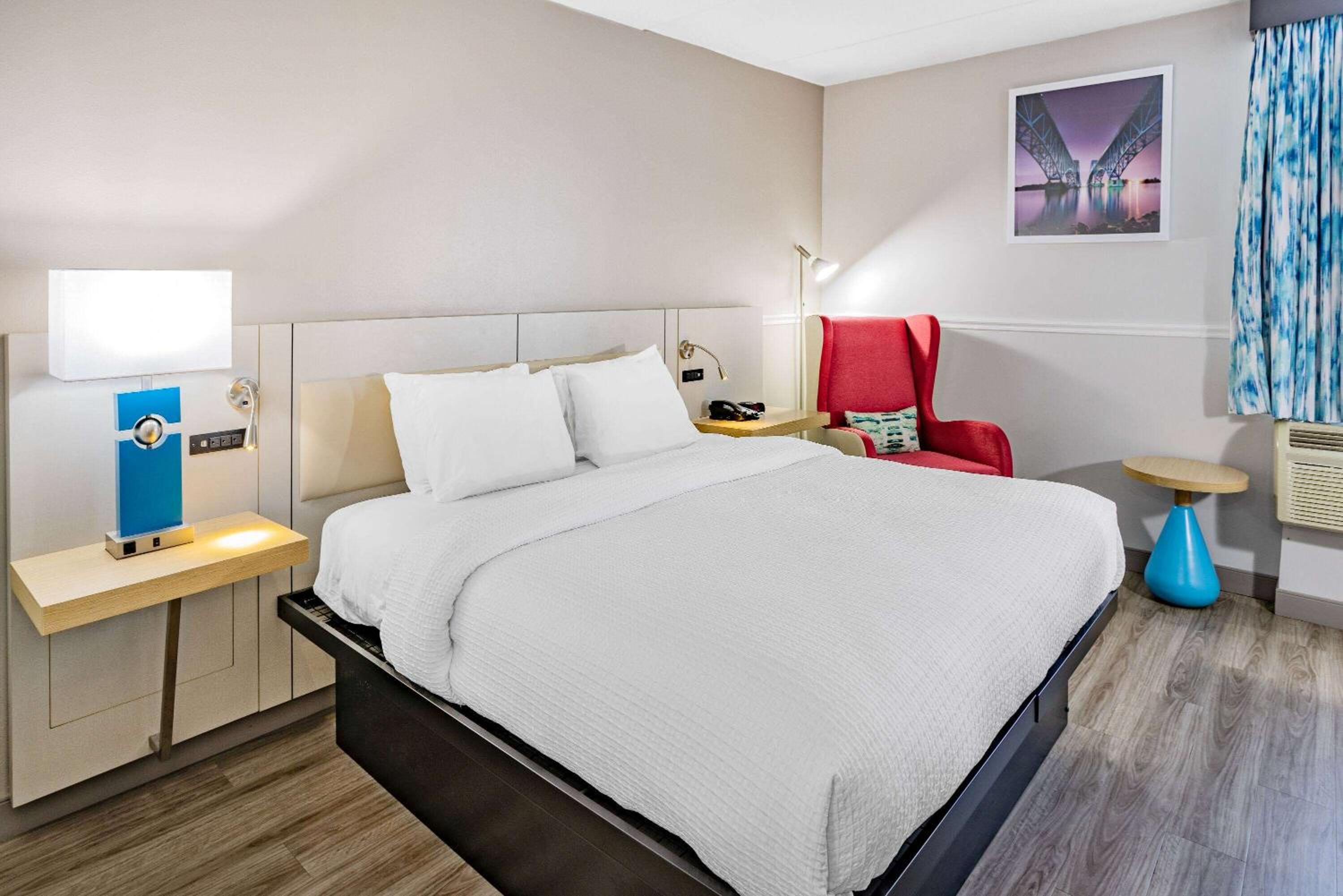 King Room - Disability Access/Non-Smoking - Photo 1