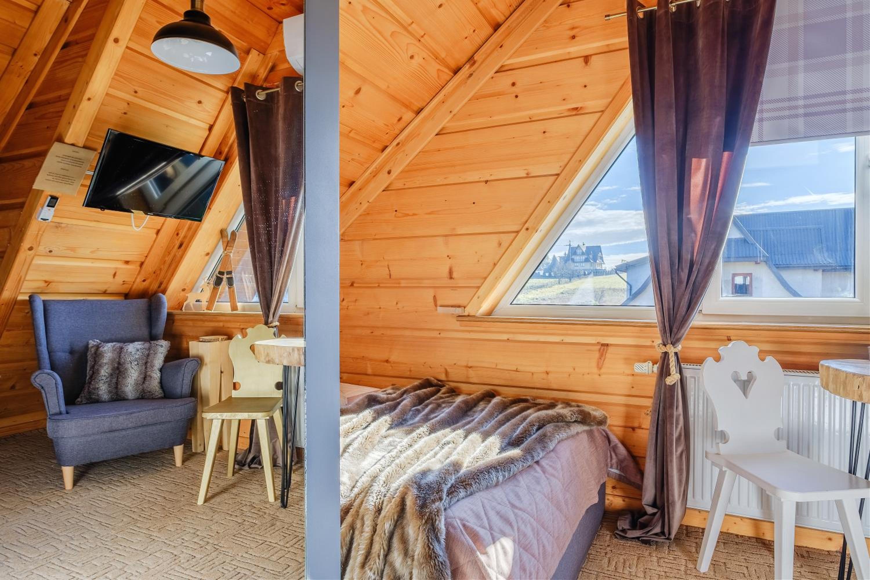 Apartment with Mountain View photo 1
