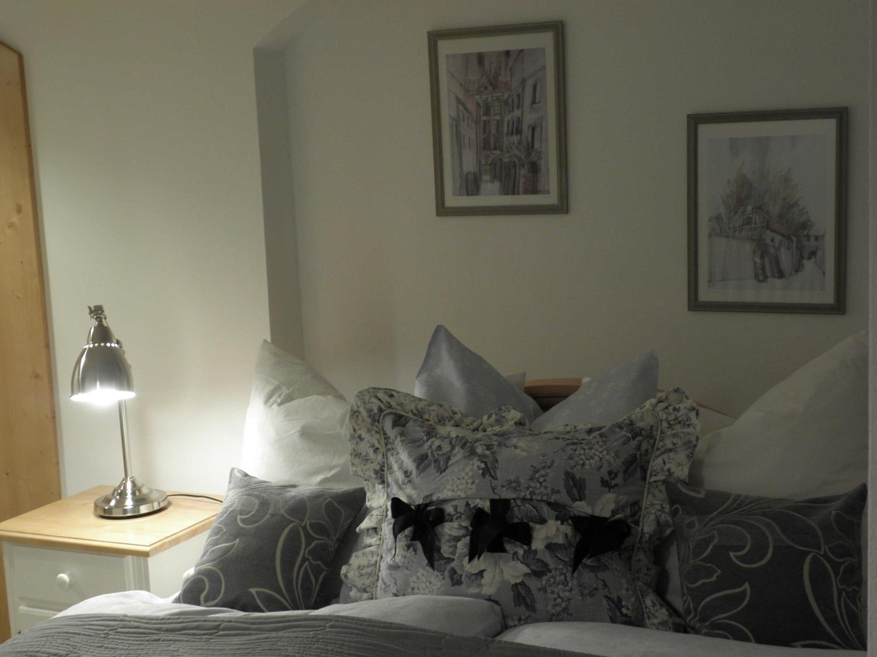 Apartment photo 2