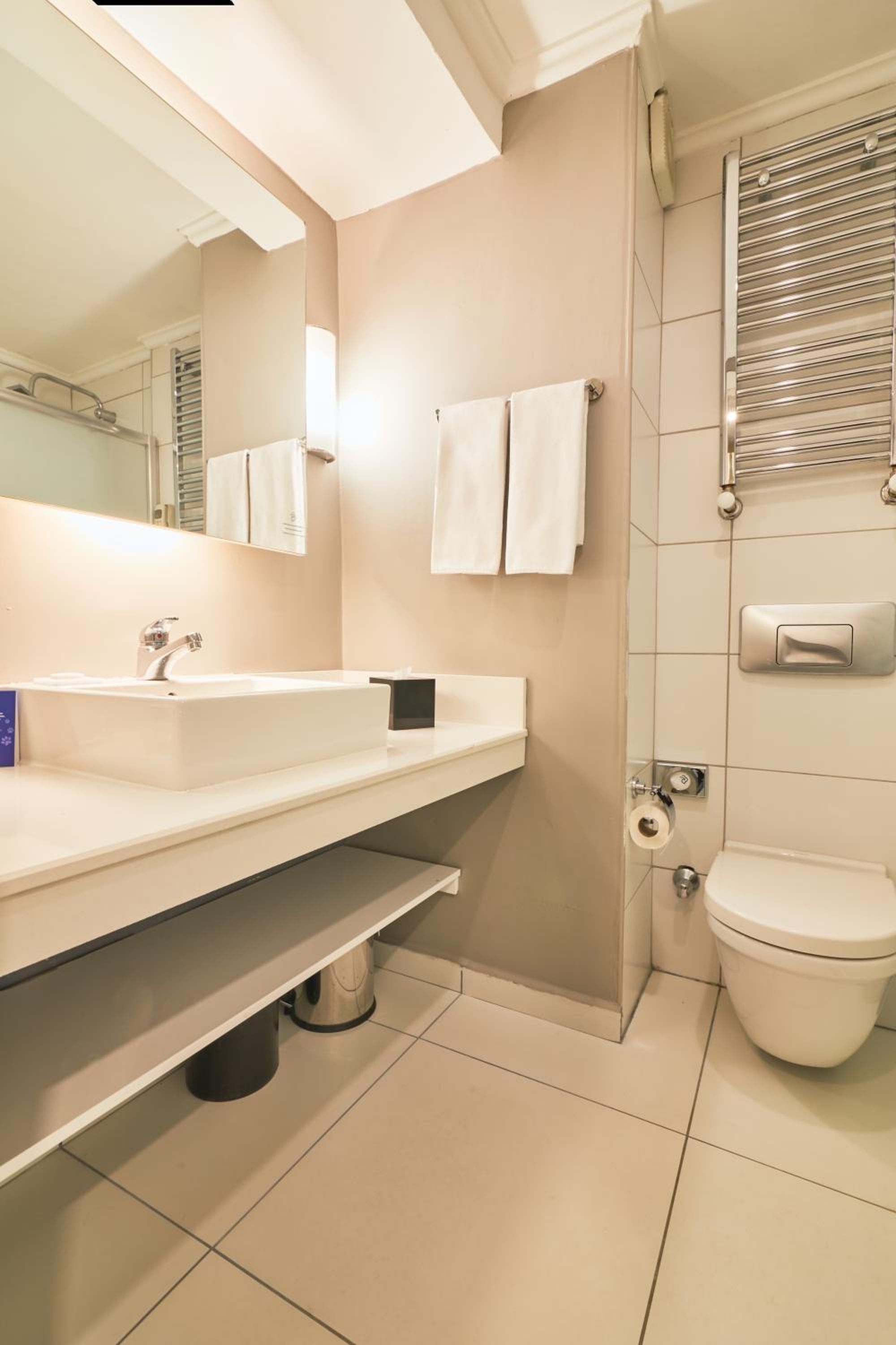 Junior Suite - Photo 9