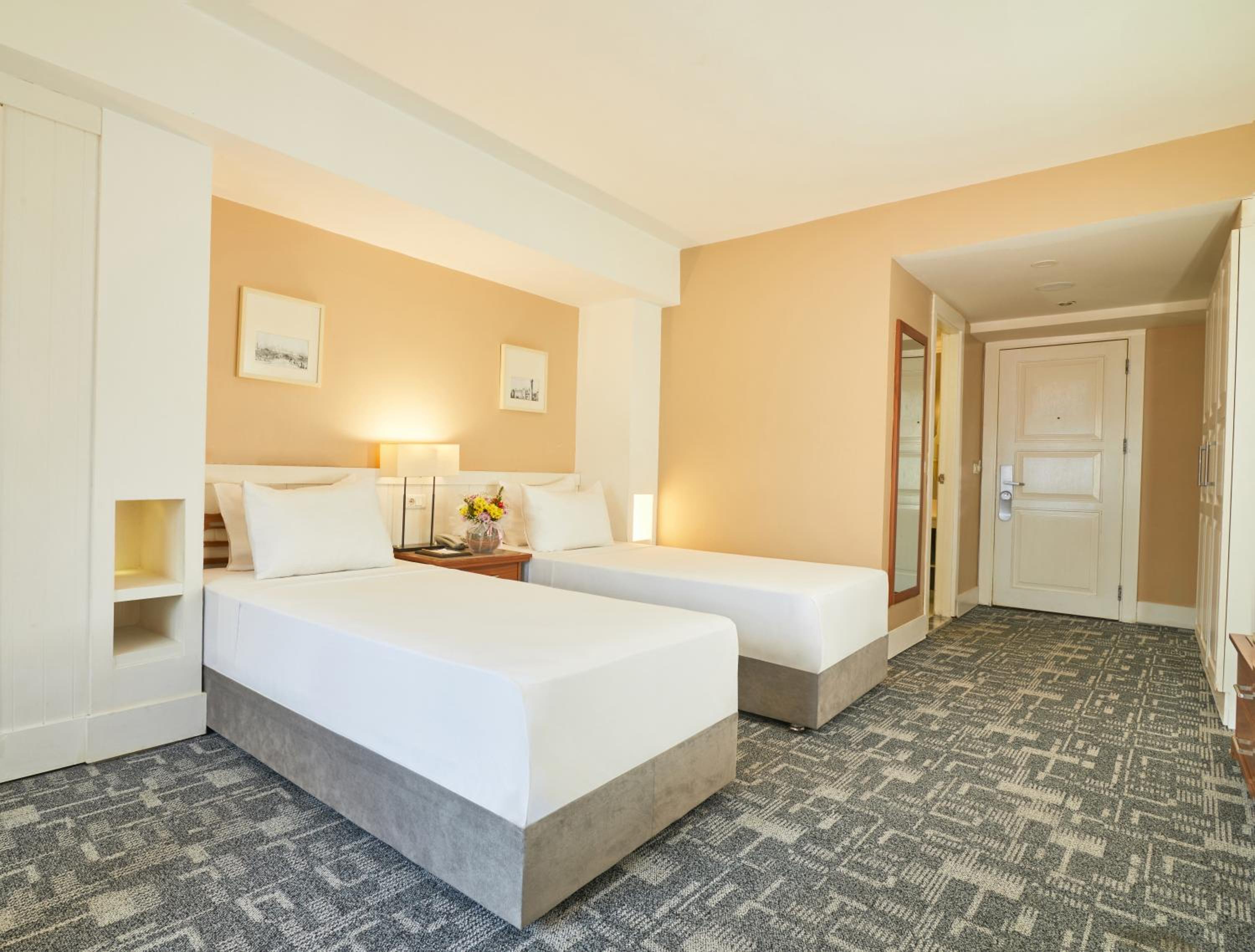 Deluxe Twin Room photo 1