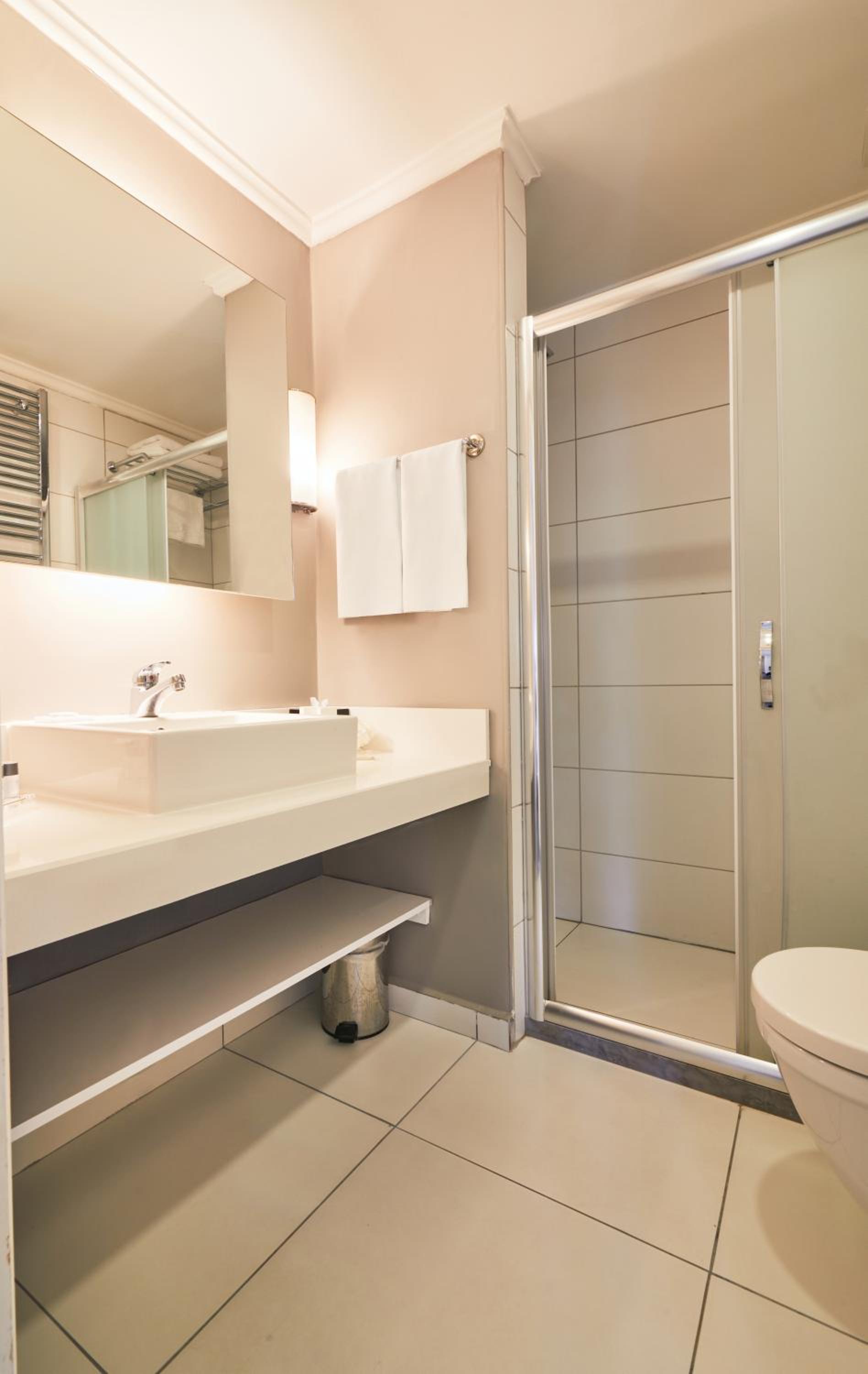 Junior Suite - Photo 12