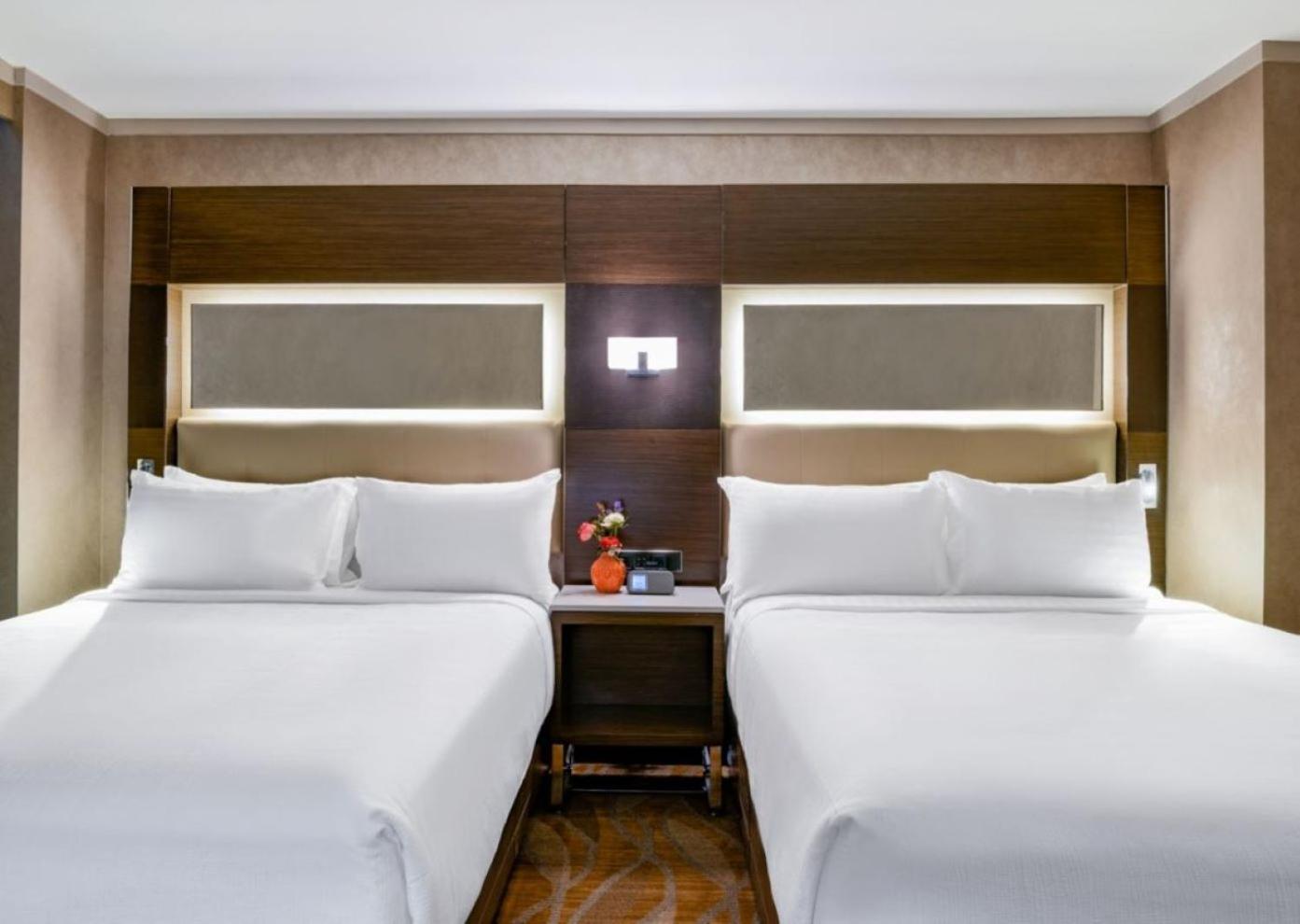 Standard Queen Room with Two Queen Beds - Hearing Accessible photo 1