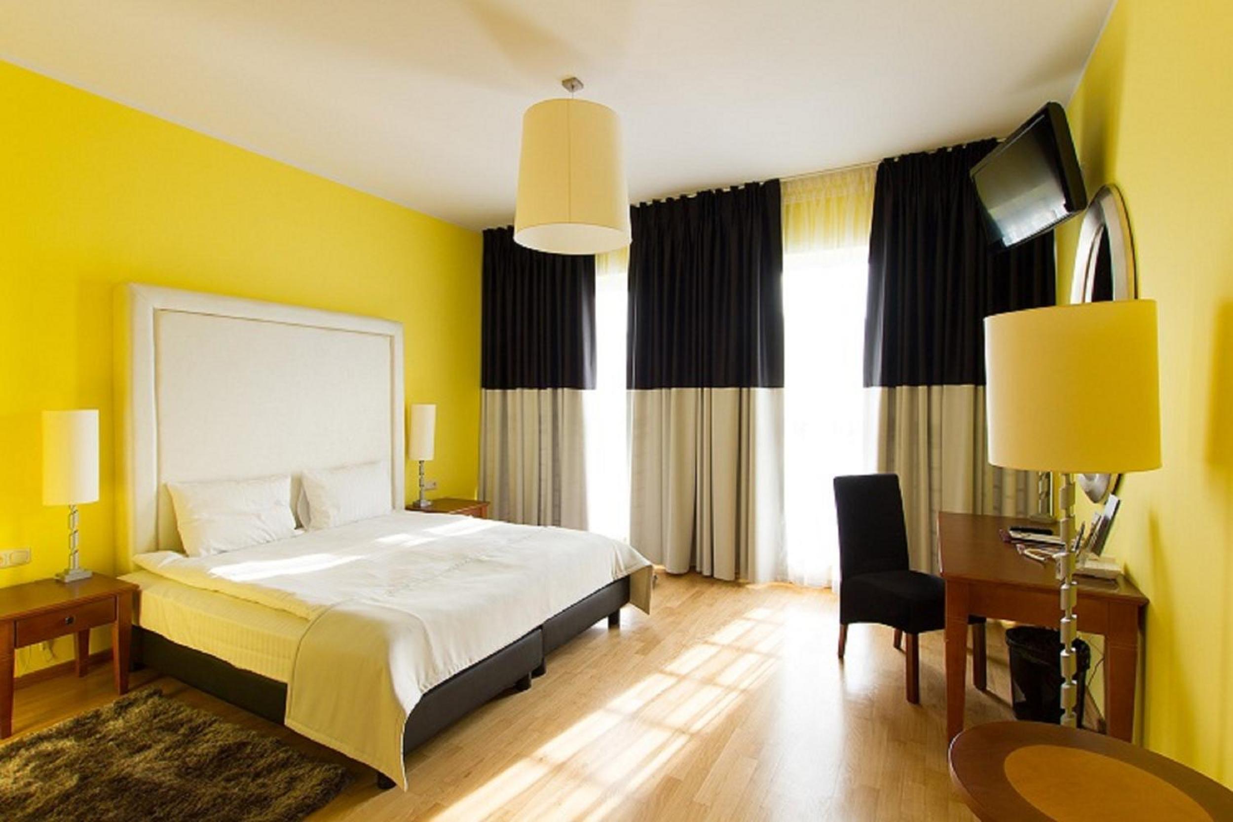 Standard Double or Twin Room - Photo 5