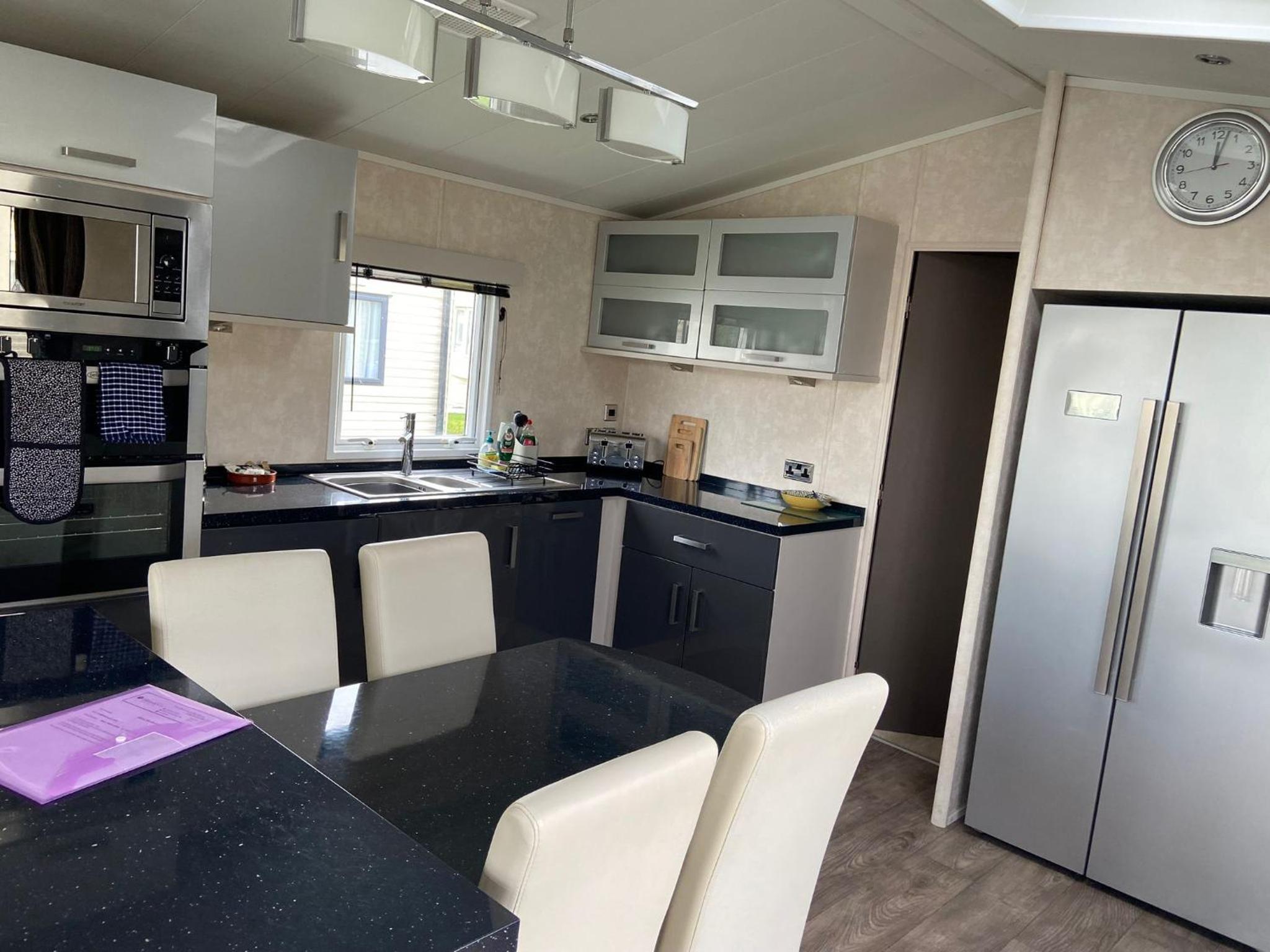 Caravan photo 2