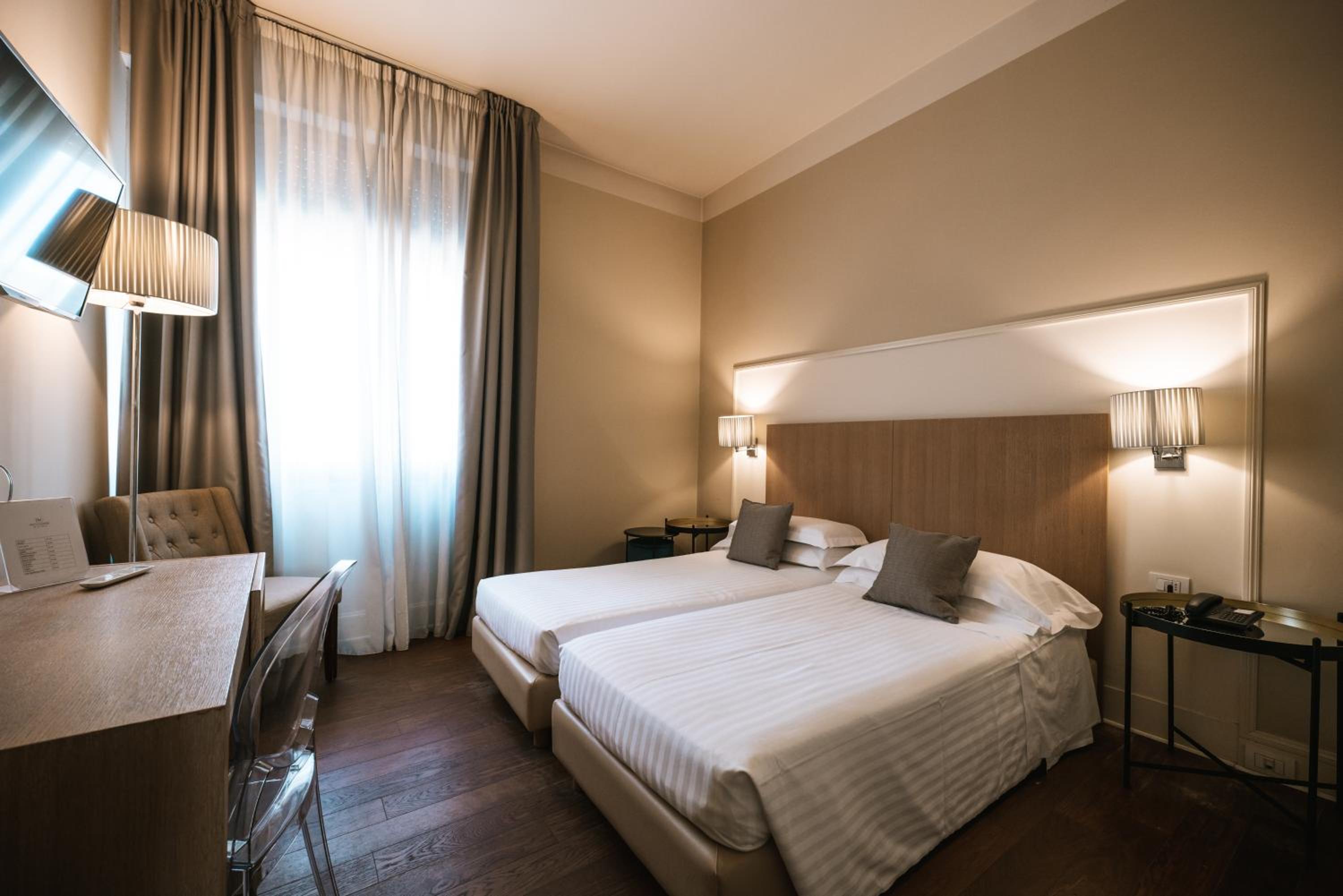 Superior Triple Room - Photo 9