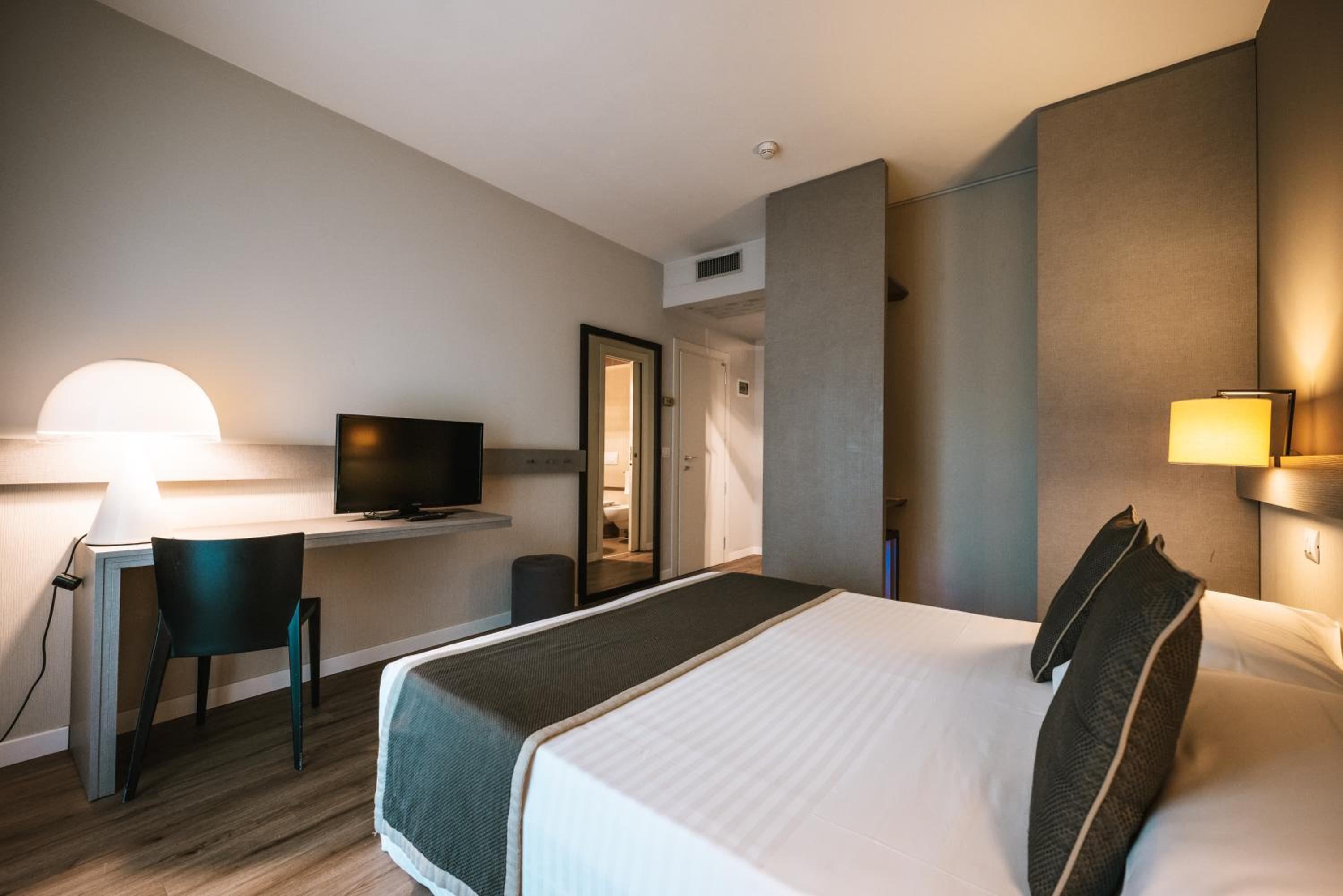 Superior Triple Room - Photo 13