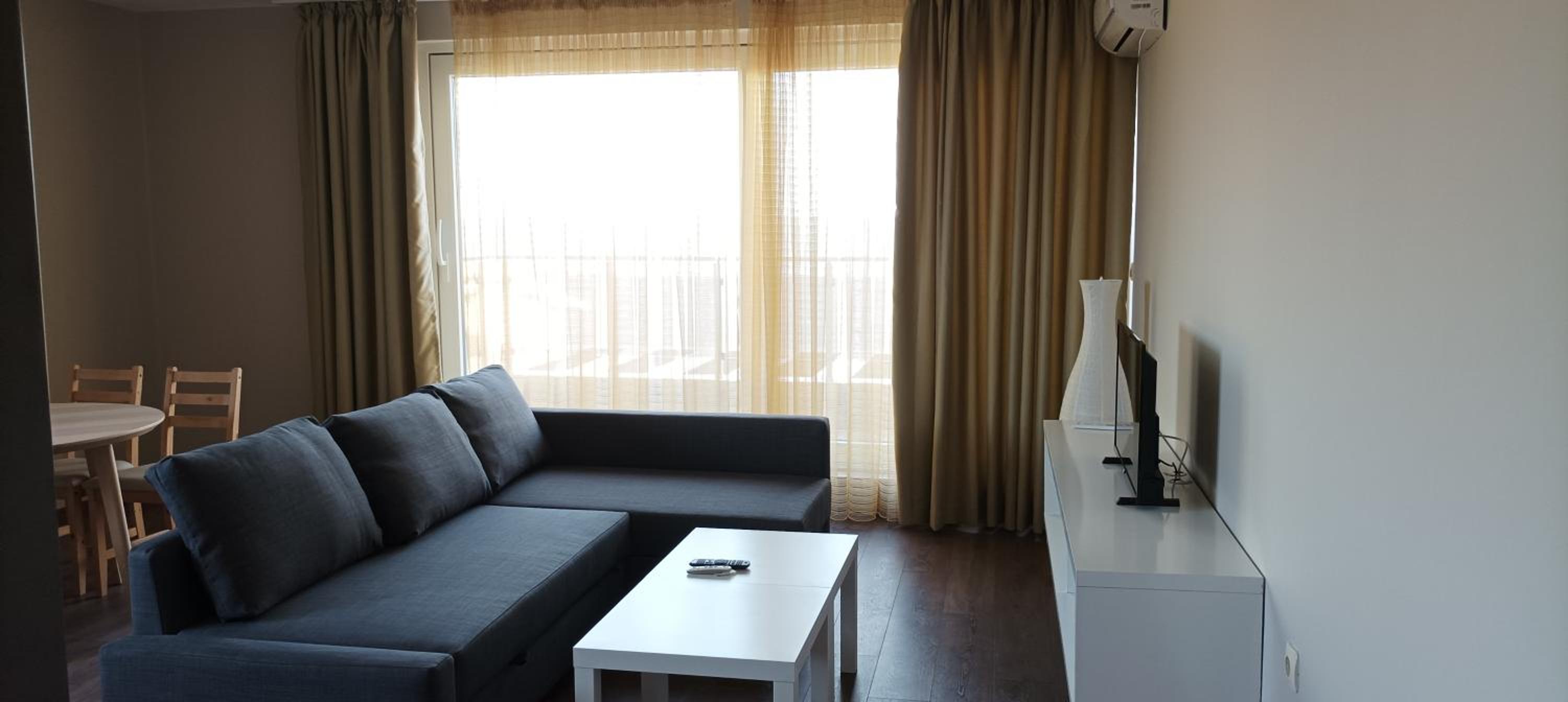 Two-Bedroom Apartment with Garden View photo 3
