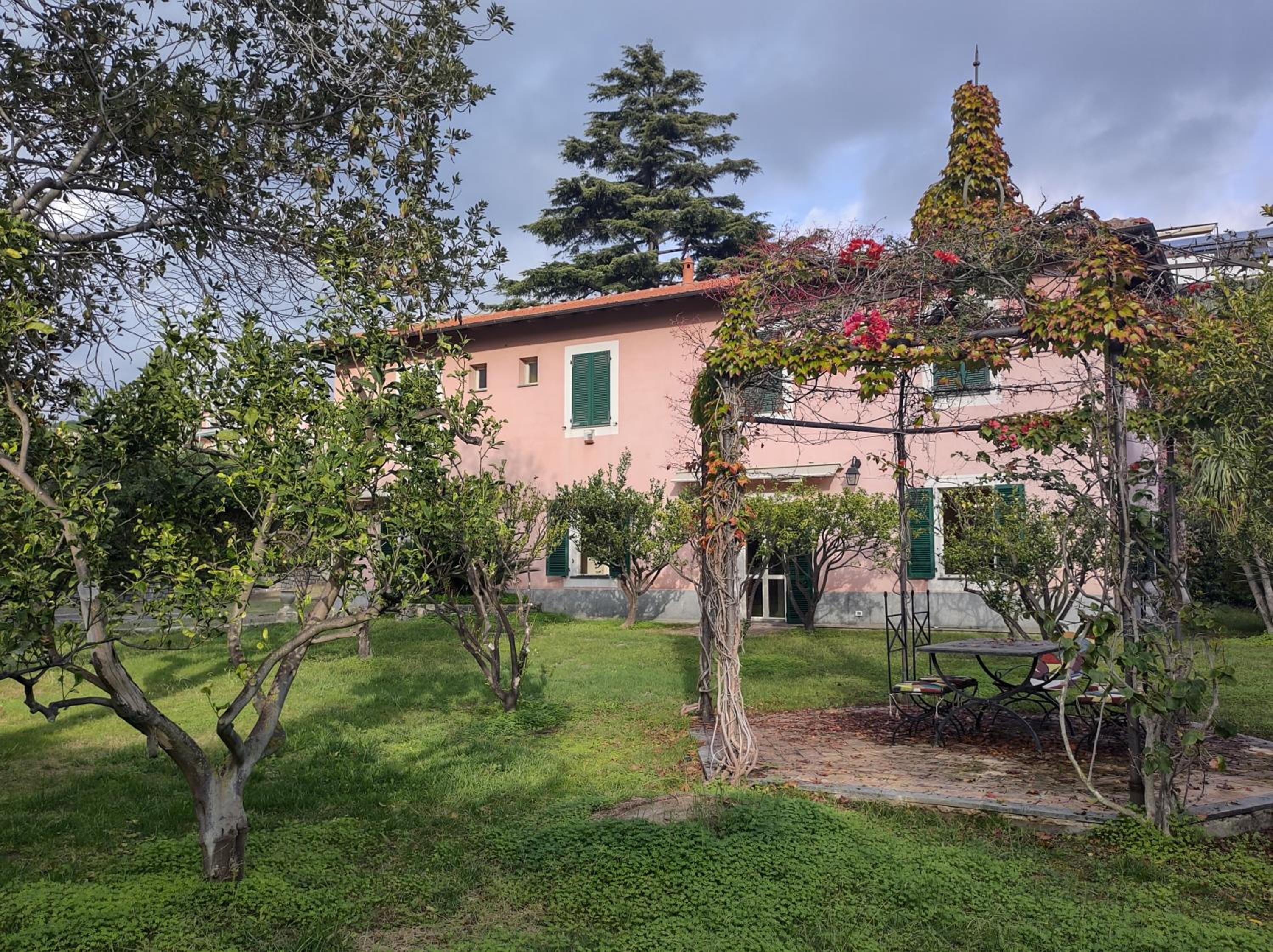 Two-Bedroom Apartment with Garden View photo 1
