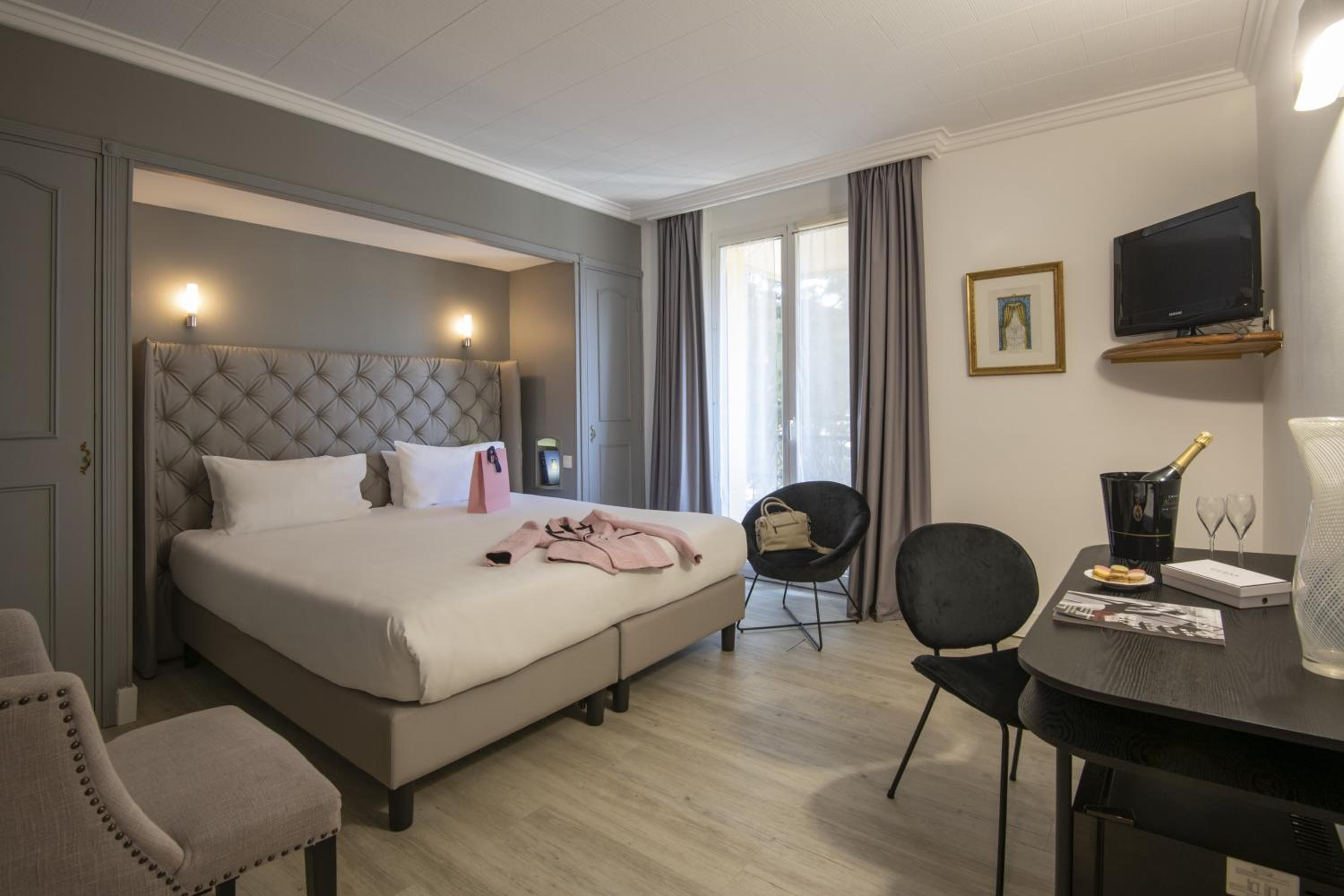 Classic Double Room - Photo 3