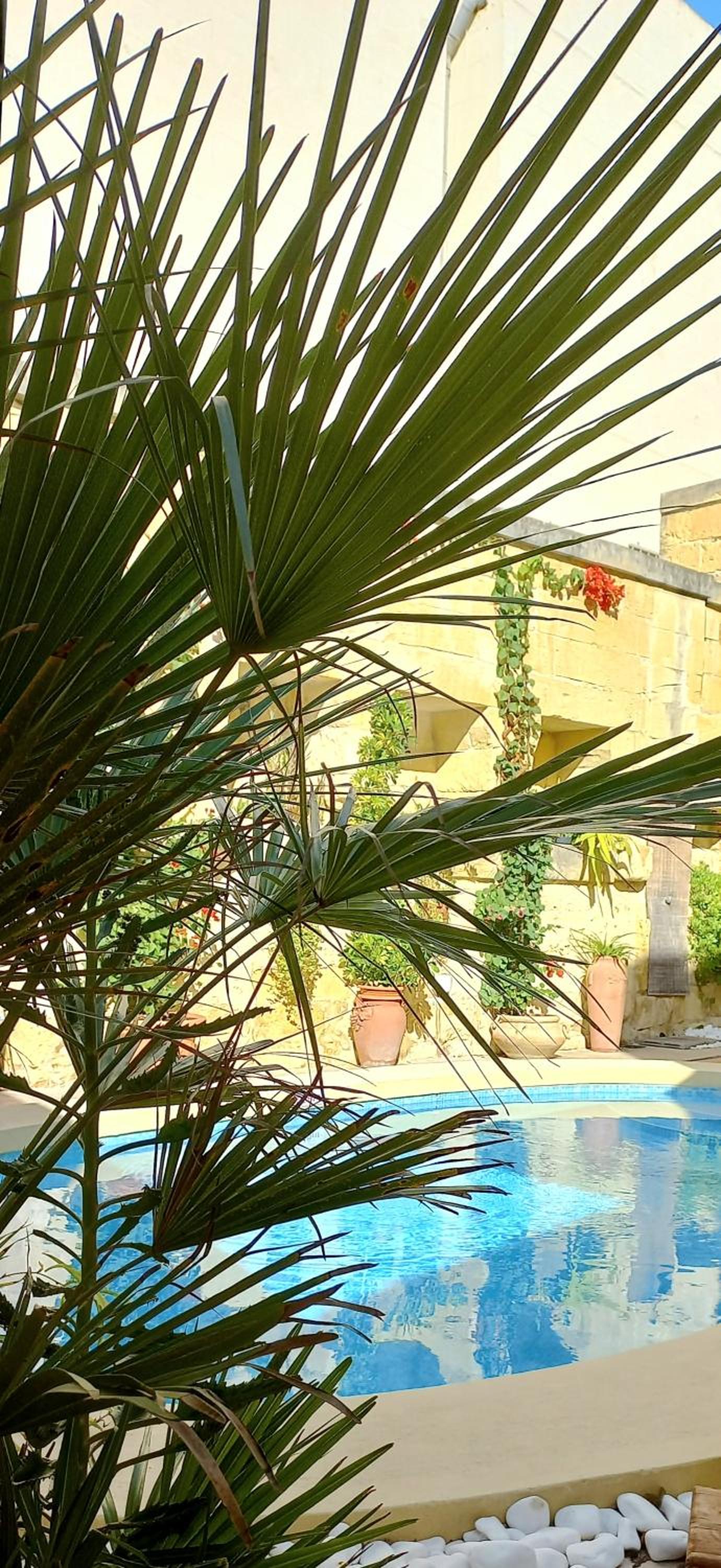 Double Room with Private Bathroom - Photo 81
