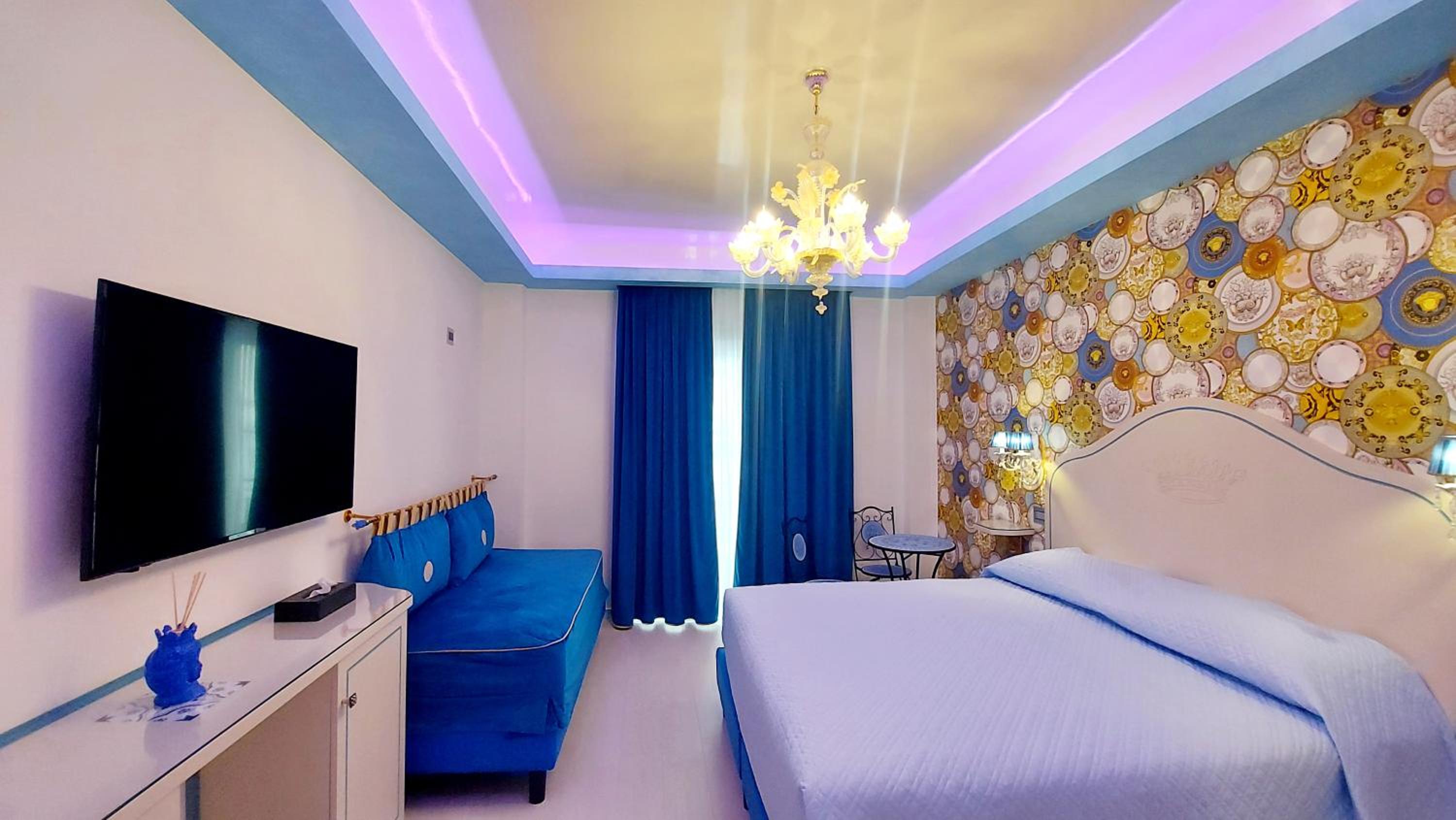 Junior Suite with Balcony