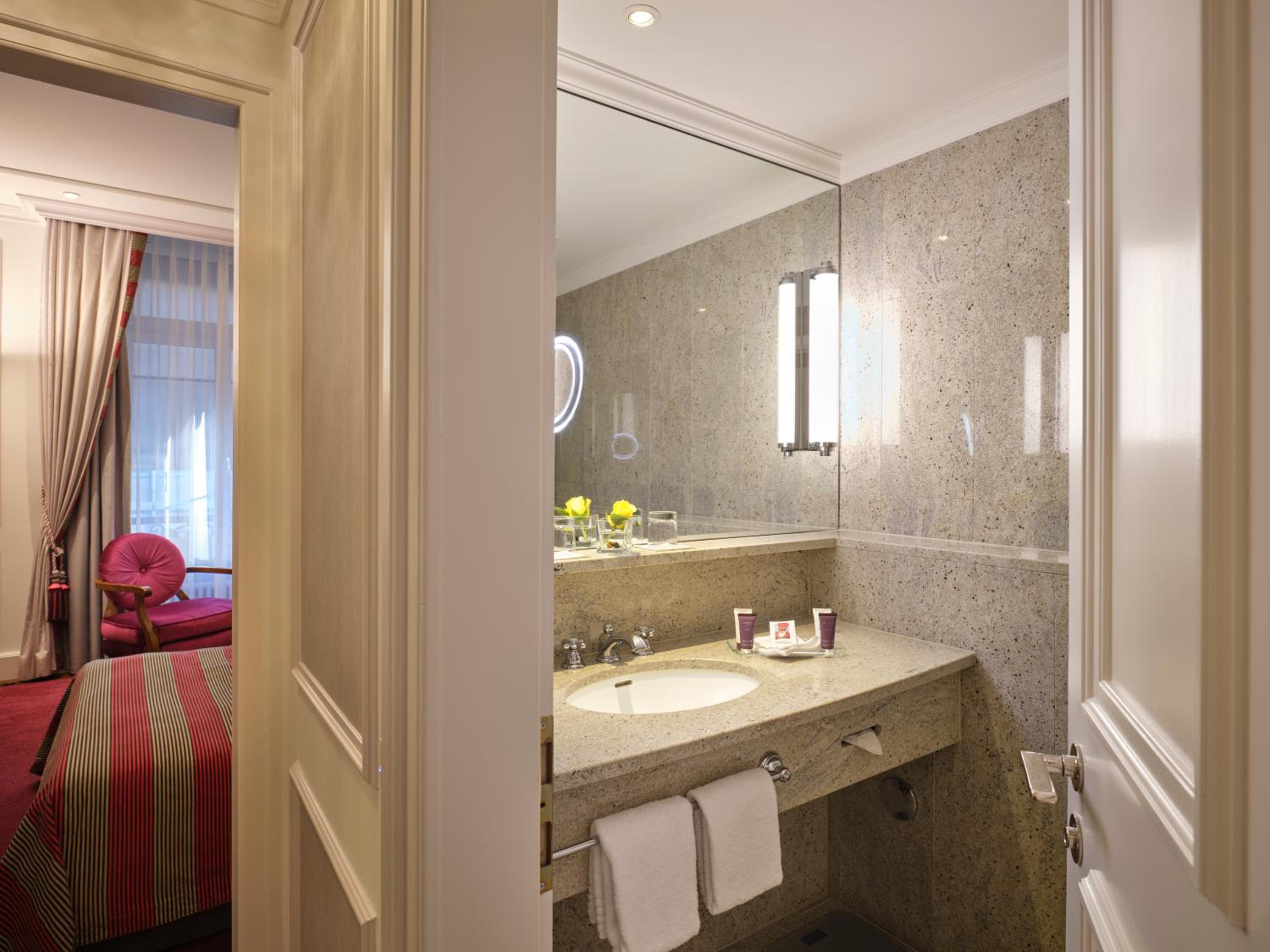 Single Room - Photo 2