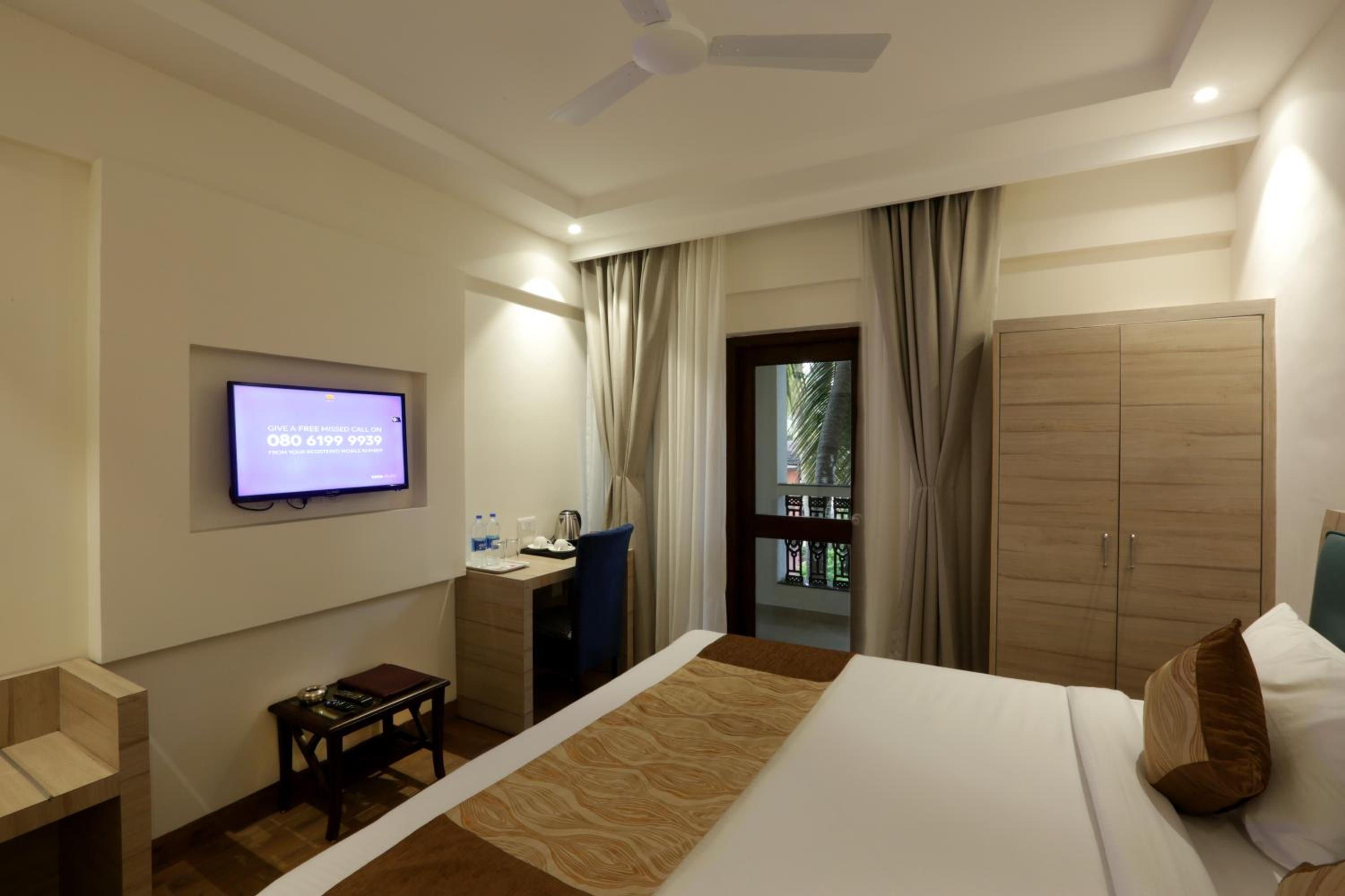 Superior Double Room- 15% off on Water Sports and enjoy Happy Hours with 1+1 offer photo 2