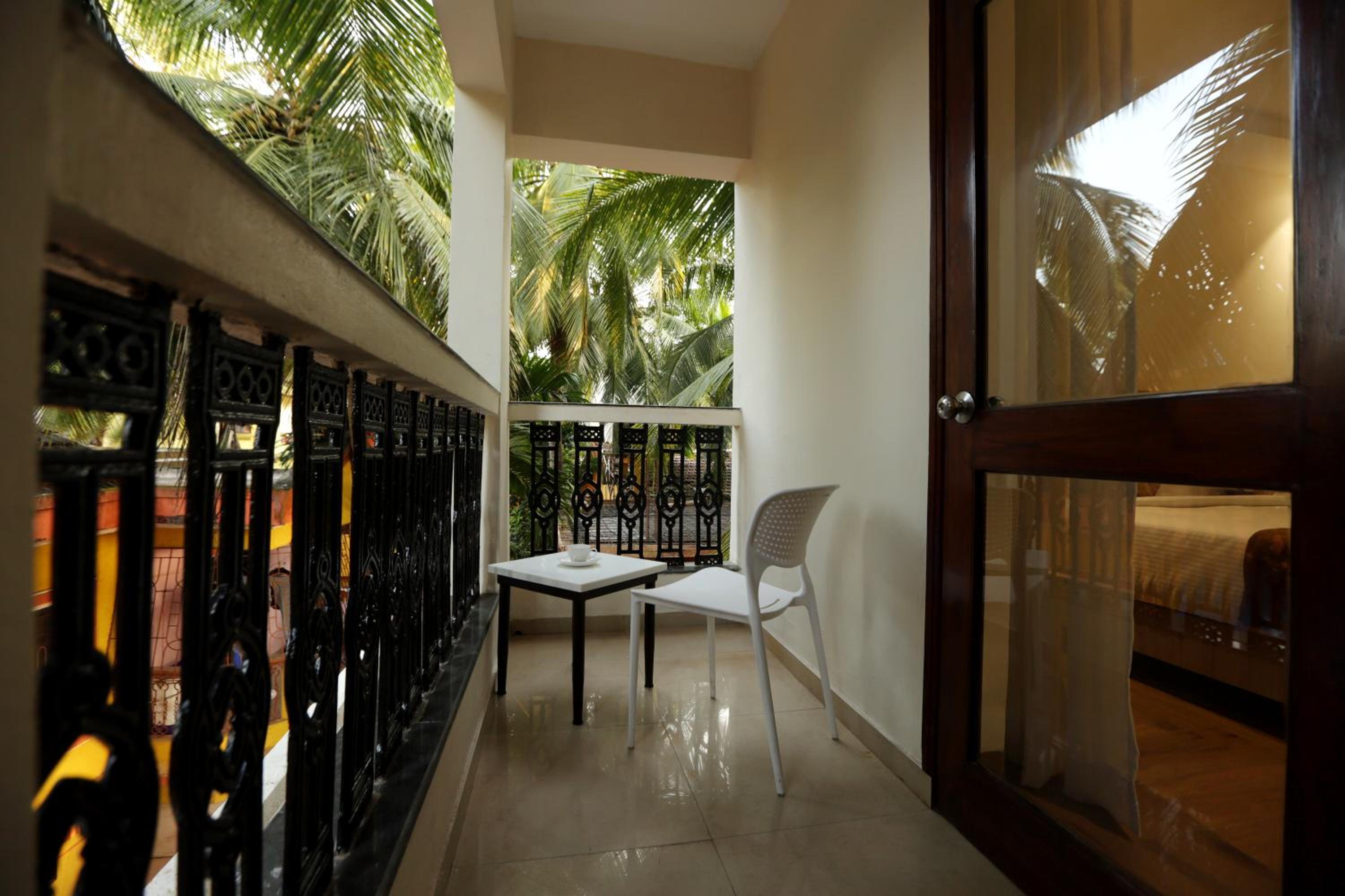 Premium Room with Balcony- 15% off on Water Sports and enjoy Happy Hours with 1+1 offer photo 3
