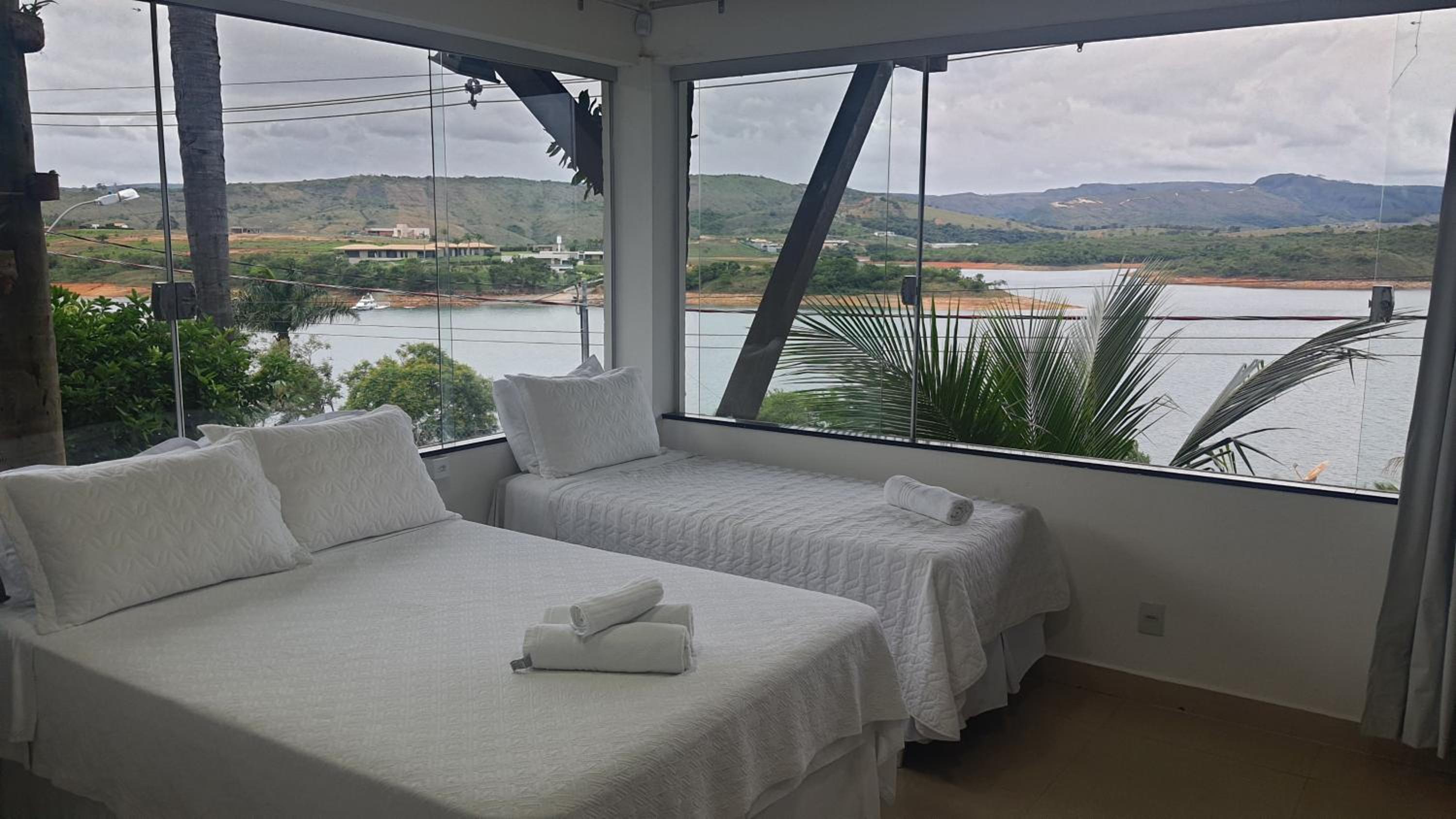 Suite with Lake View photo 3
