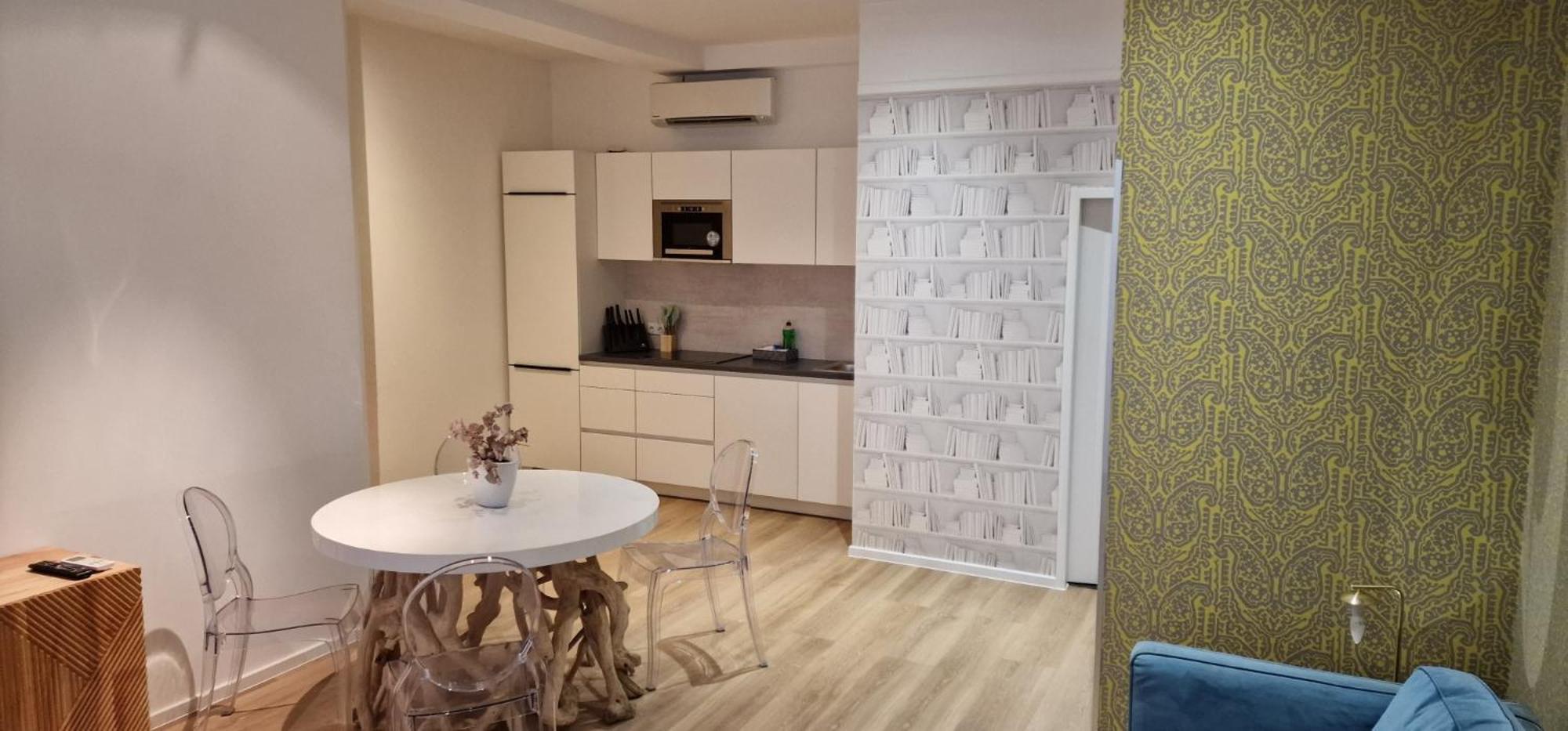 Deluxe Suite (4 Adults) - Photo 3