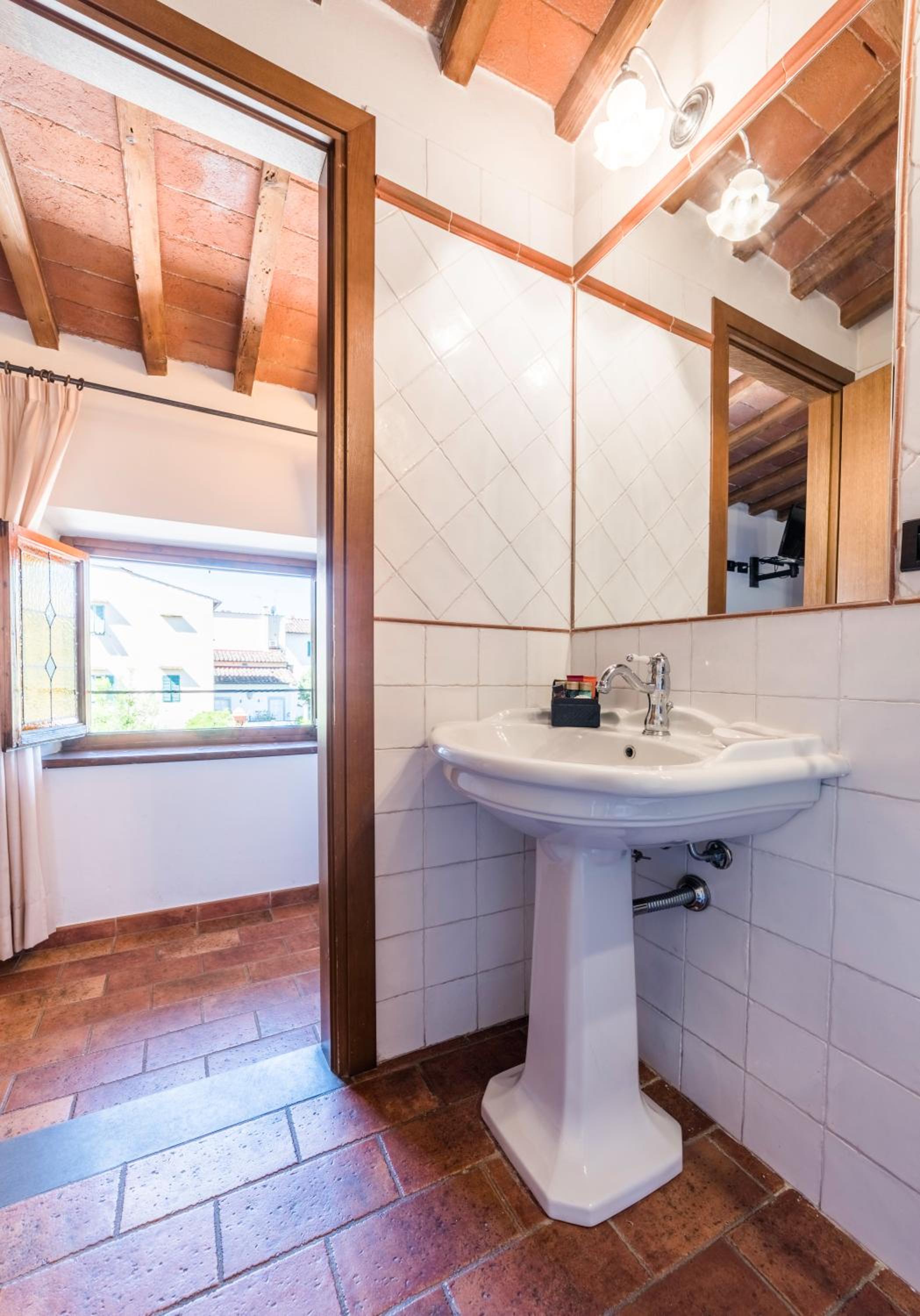 Superior Double or Twin Room photo 2