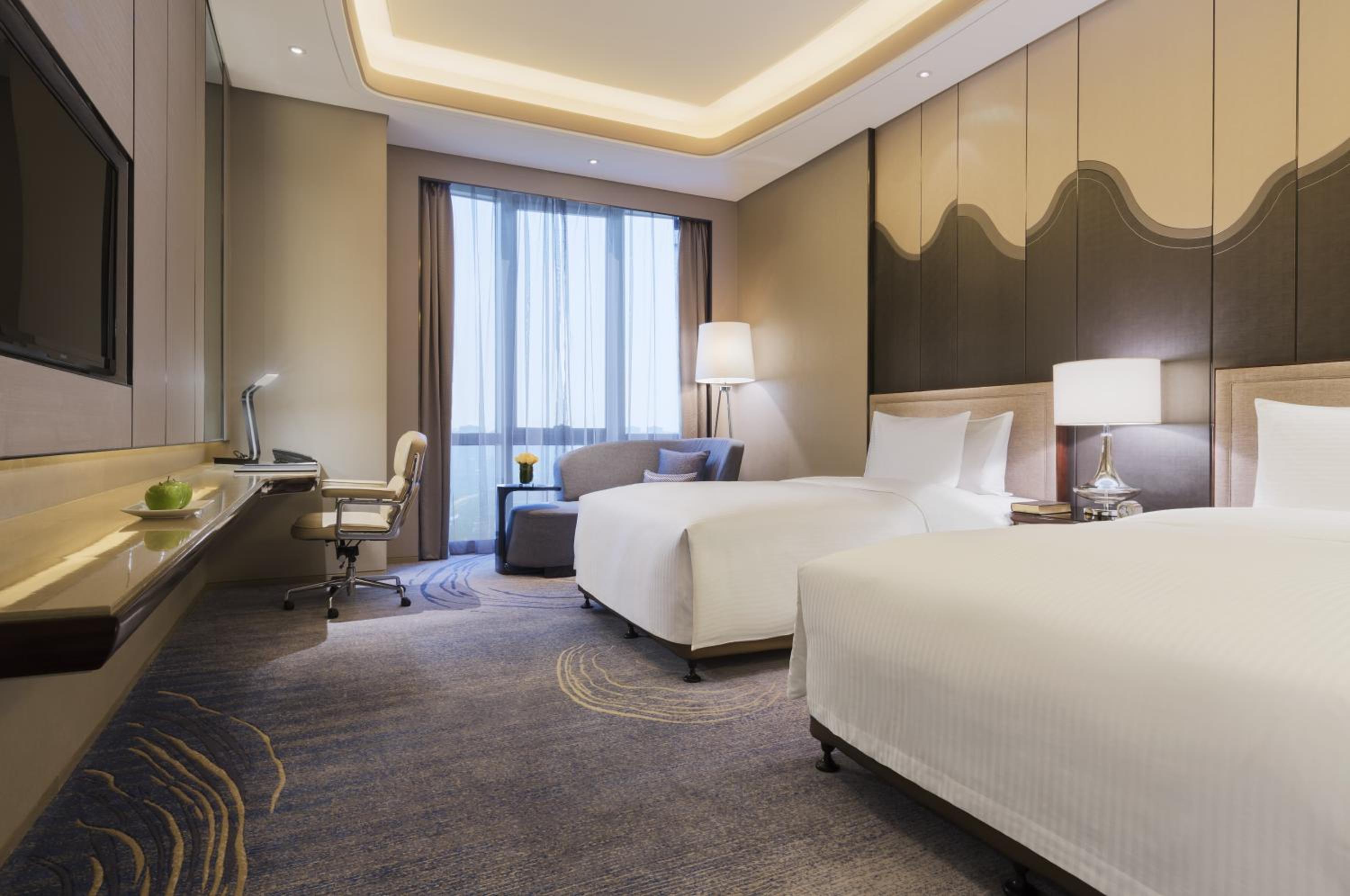Deluxe Twin Room photo 3