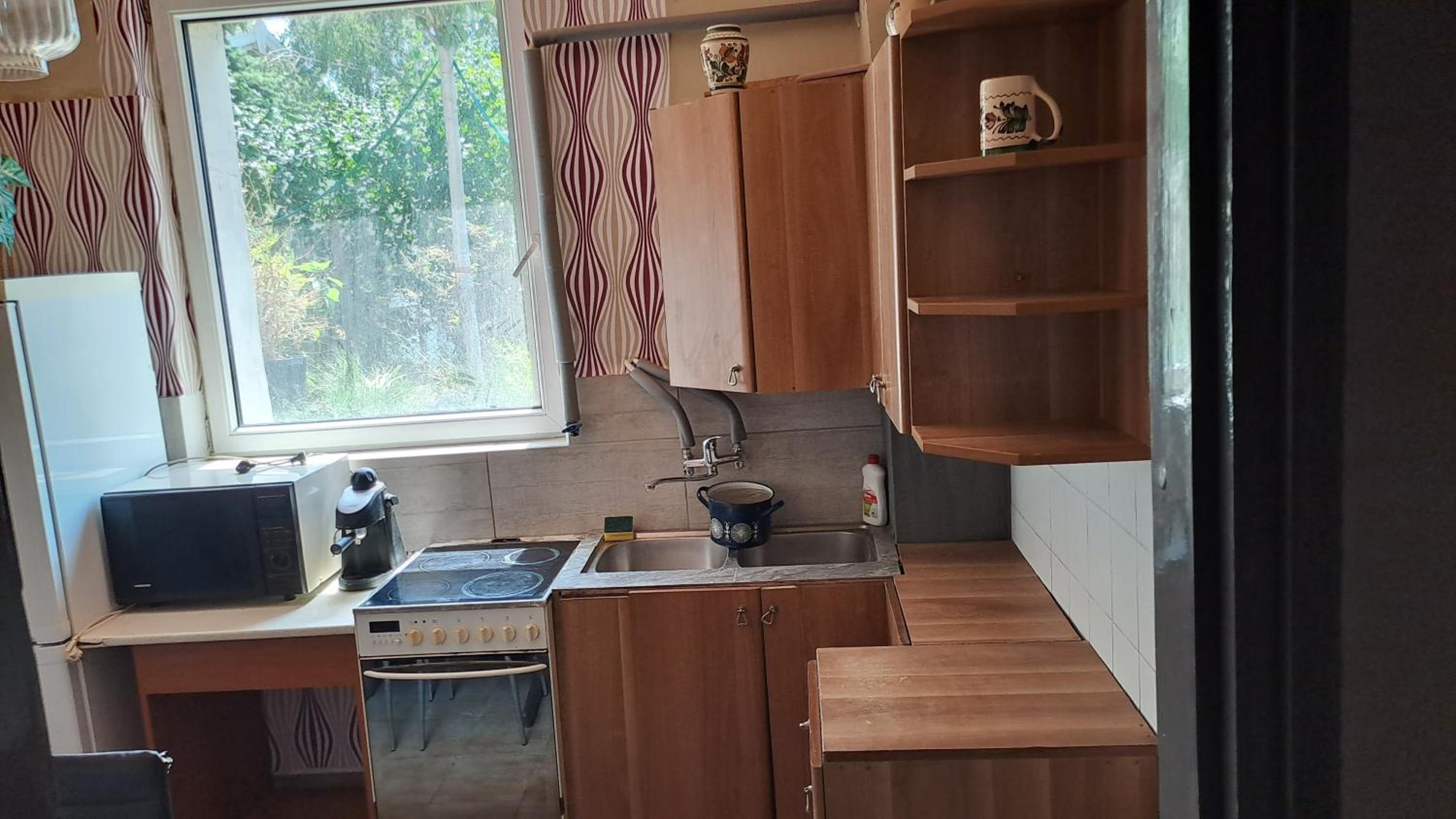 Three-Bedroom Apartment with Terrace photo 2