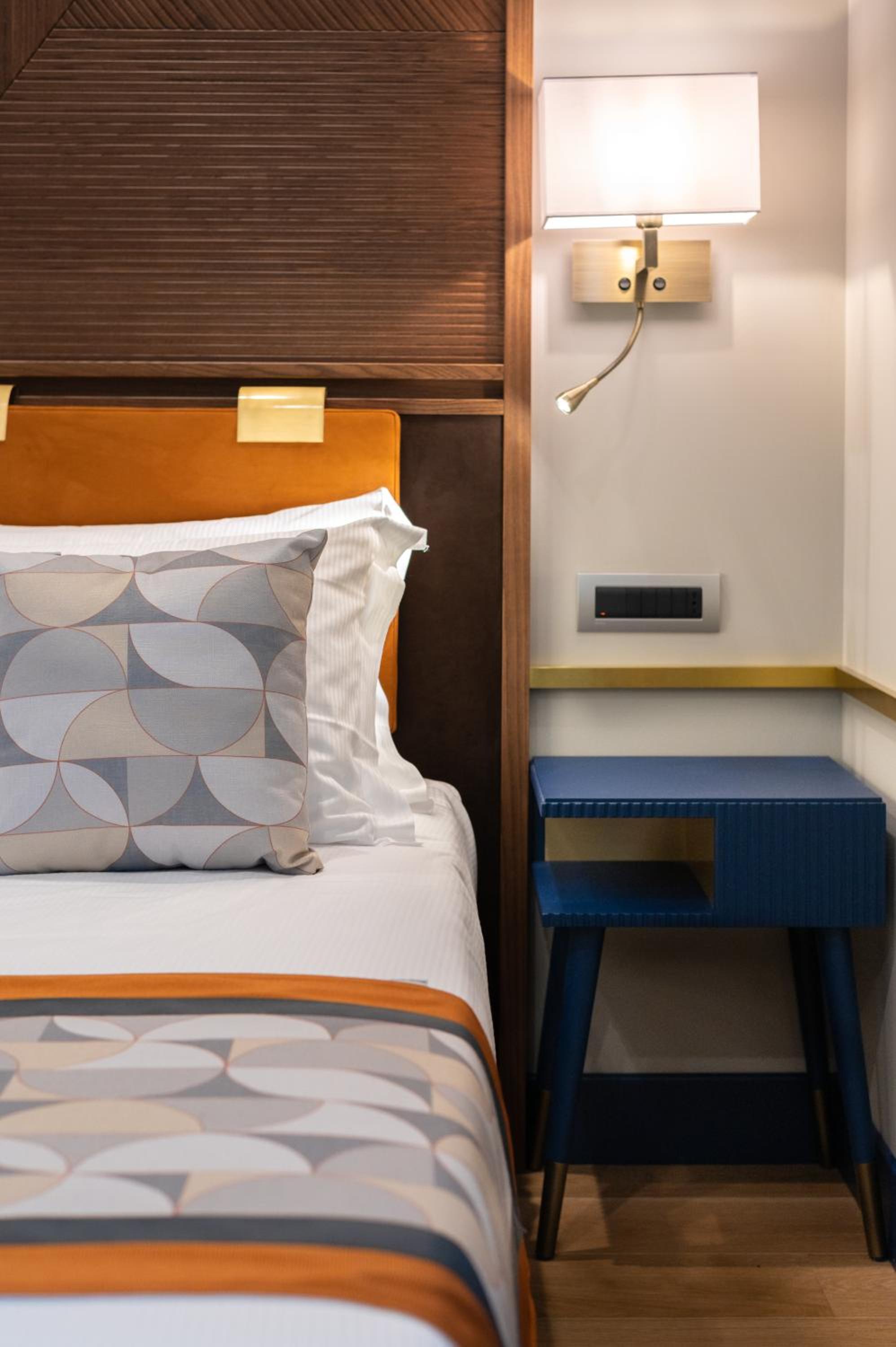 Double Room with Extra Bed - Photo 2