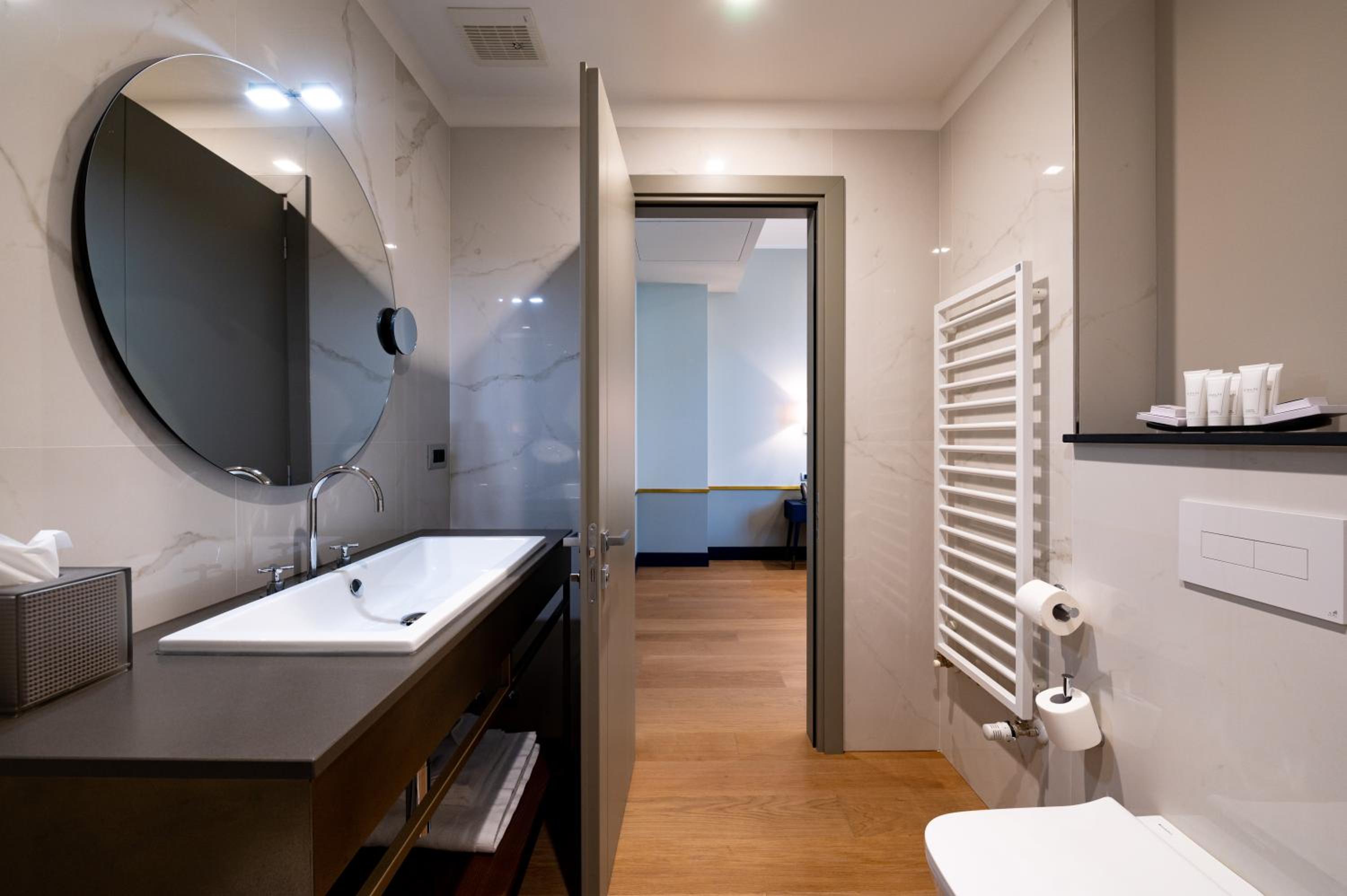 Double Room with Extra Bed - Photo 7