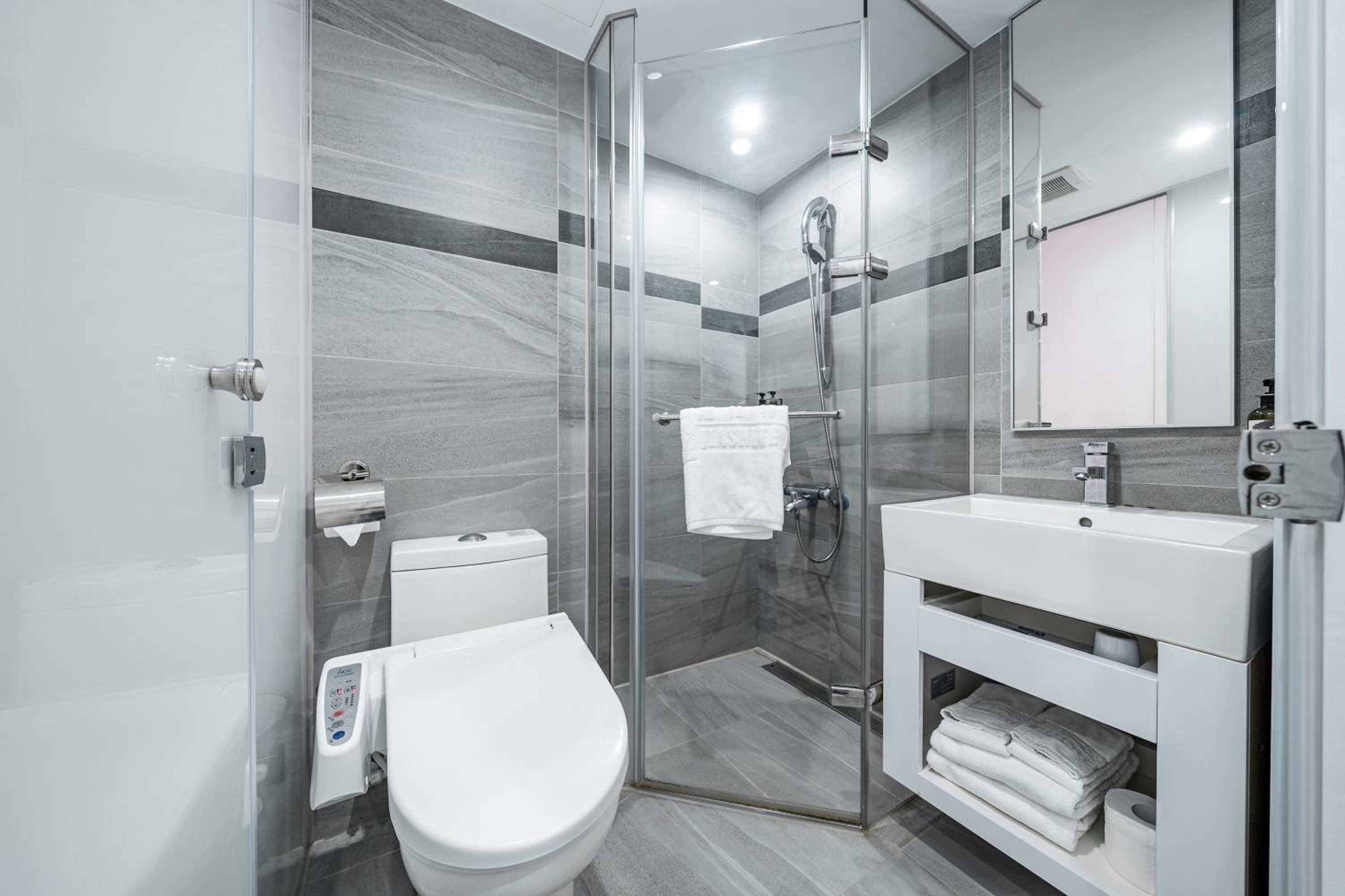 Superior Twin Room - Photo 3